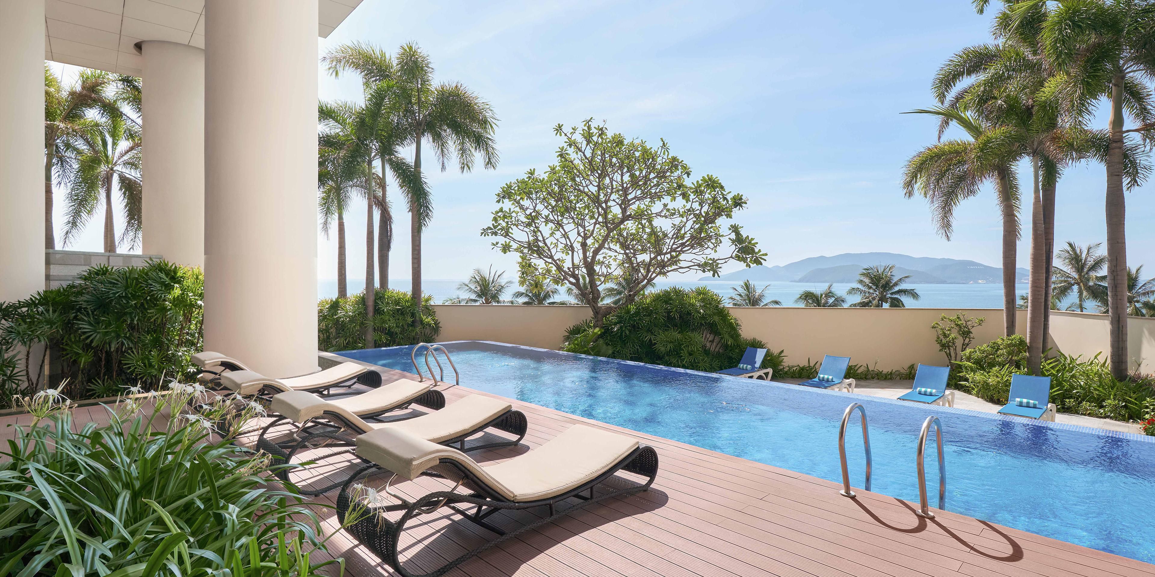 Cool off after your workout in the outdoor pool, where the ocean’s expanse unfolds before you. Whether you seek to recharge or simply unwind, this relaxing poolside haven beautifully blends the energy of exercise with the calm of the coast.