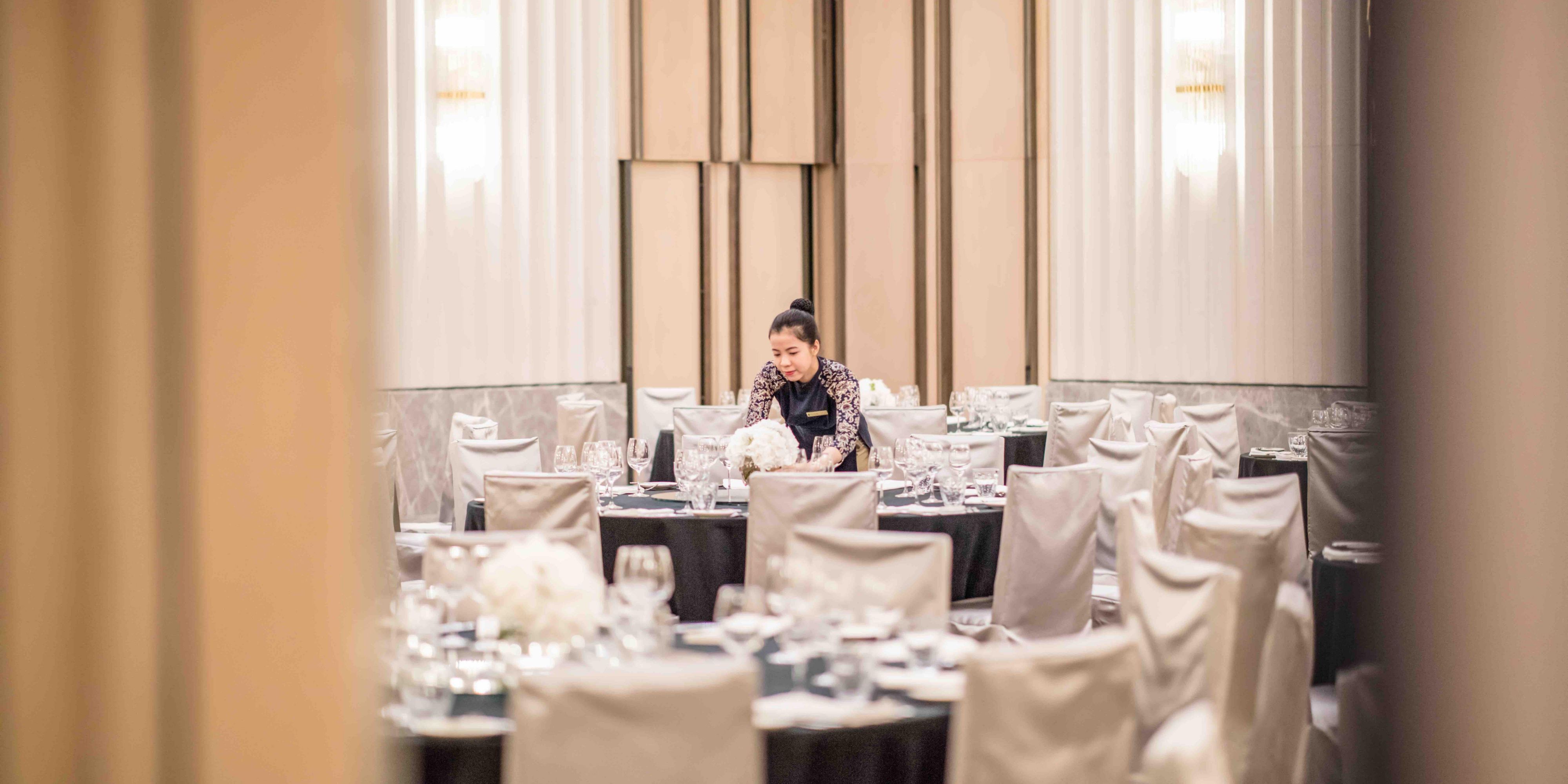 在富国岛洲际酒店，举办一场富有意义的会议。我们以可持续发展为核心——注重资源保护，并提供充满地方风味的植物基咖啡茶歇，贴心环保。