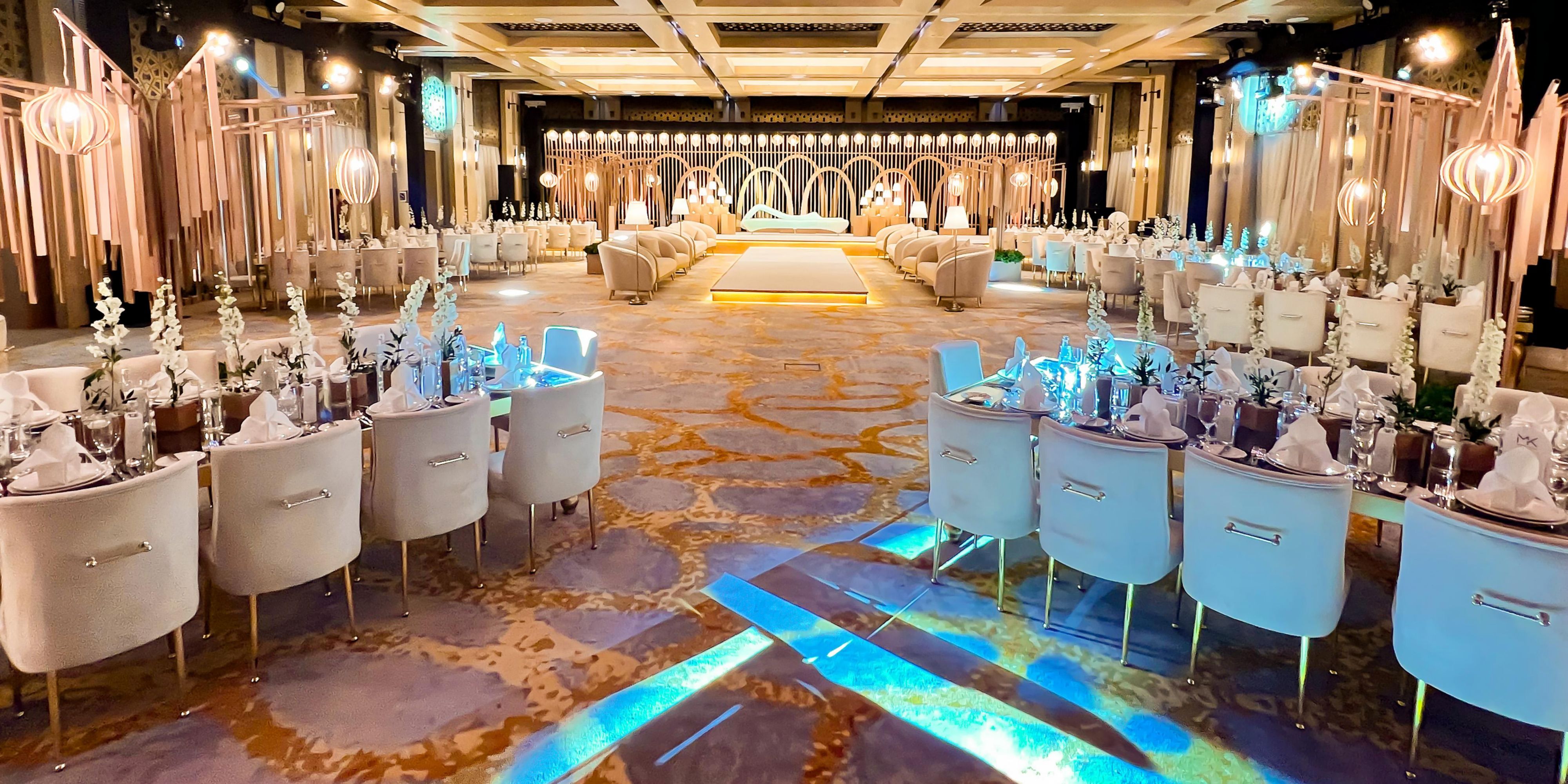 Exchange 'I do' at our luxury resort in Ras Al Khaimah, where the backdrop of the Arabian Gulf's glistening waters sets the stage for your special day. Our awe-inspiring venues offer unmatched elegance and impeccable service, providing the perfect setting for both intimate ceremonies and grand celebrations. 