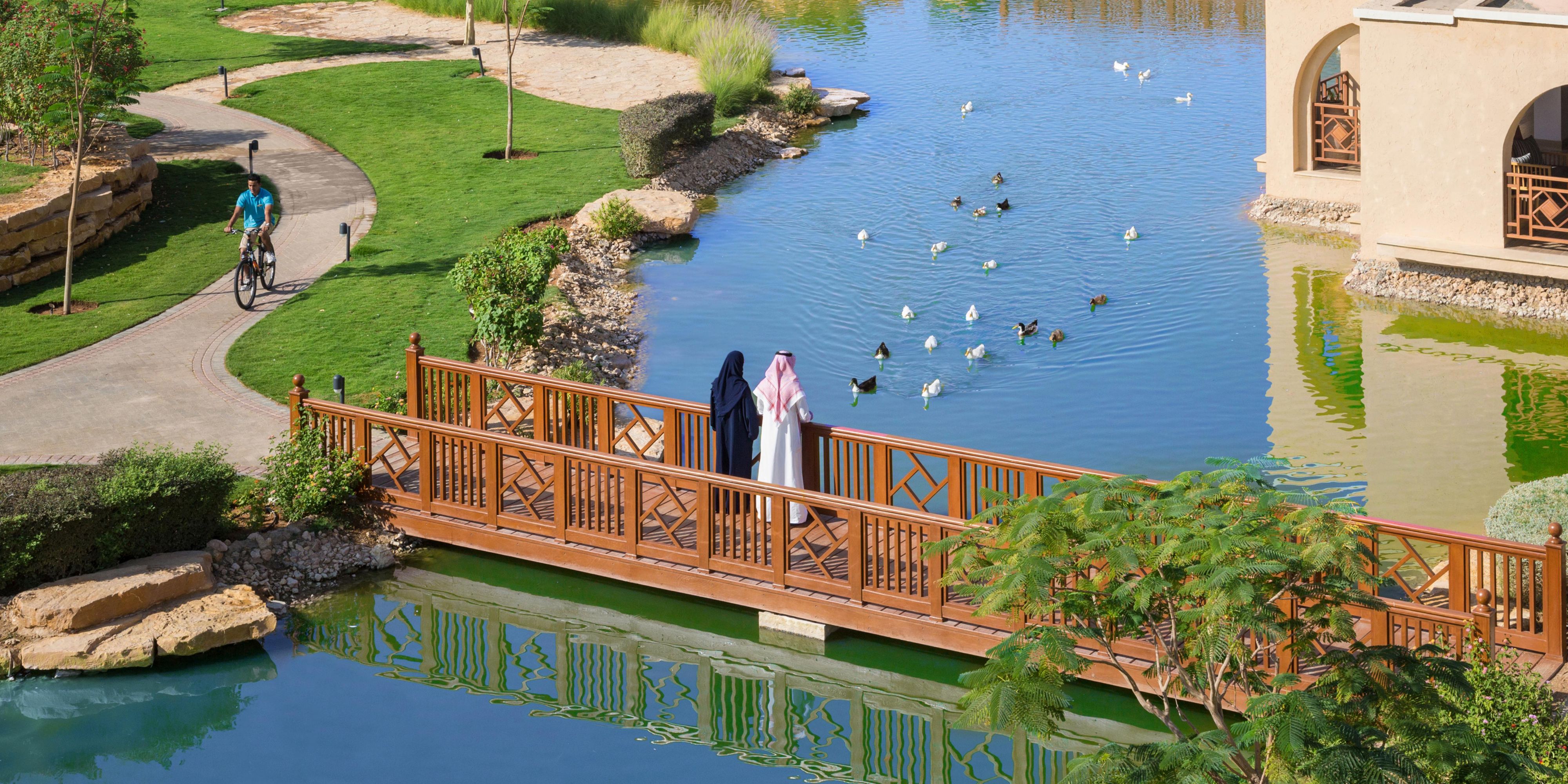 Experience the tranquility of our resort-style setting, where lush gardens, winding pathways, and serene water features create a peaceful retreat just moments from the city. It’s the perfect blend of nature and refinement in Riyadh.