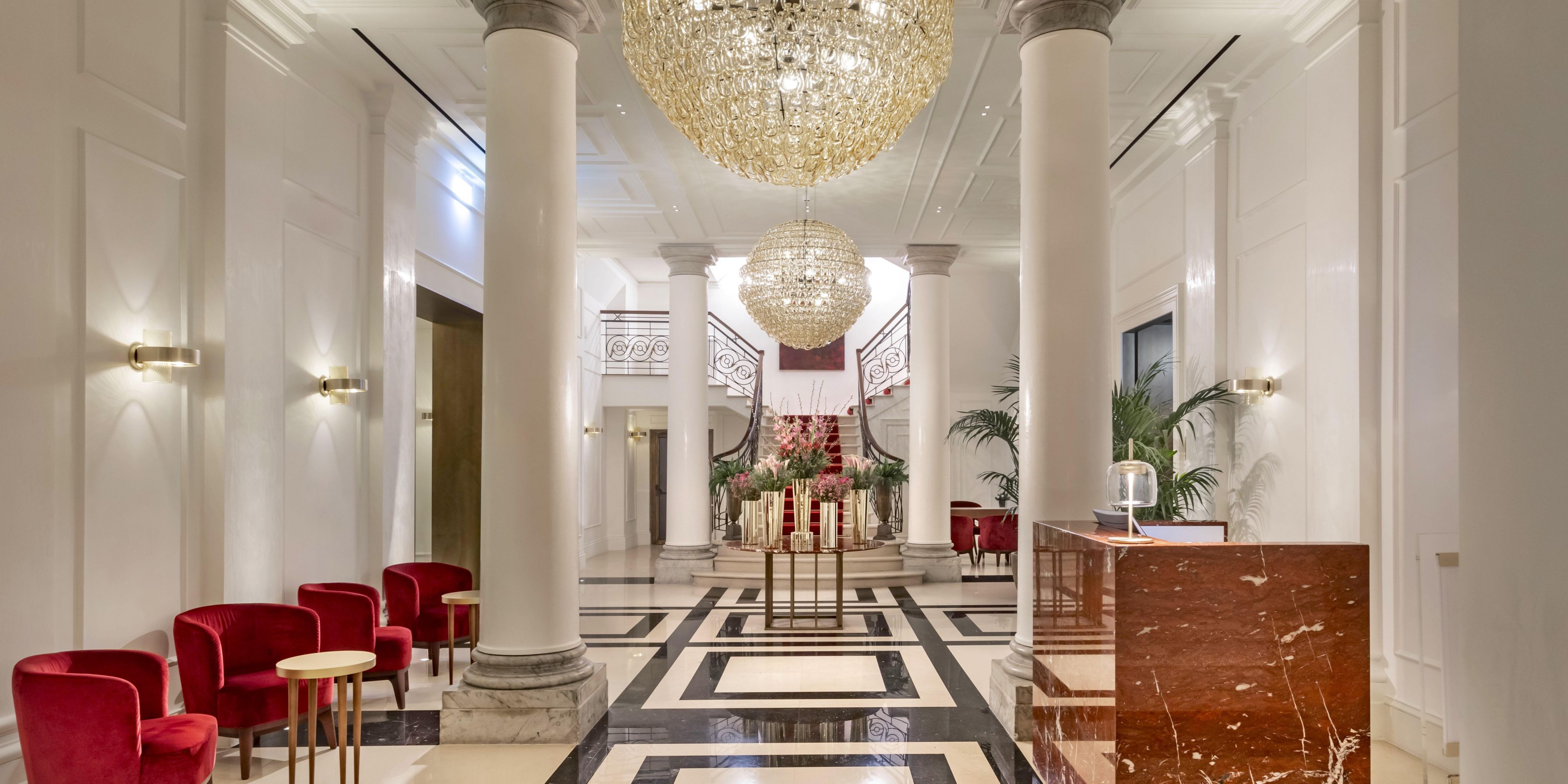 Our hotel concierge team is here to address for all your questions and needs. Whether you're looking to book an airport transfer, the best seat in a theatre, or a top-trending Roman experience, our team will craft the perfect itinerary for you, down to every detail.