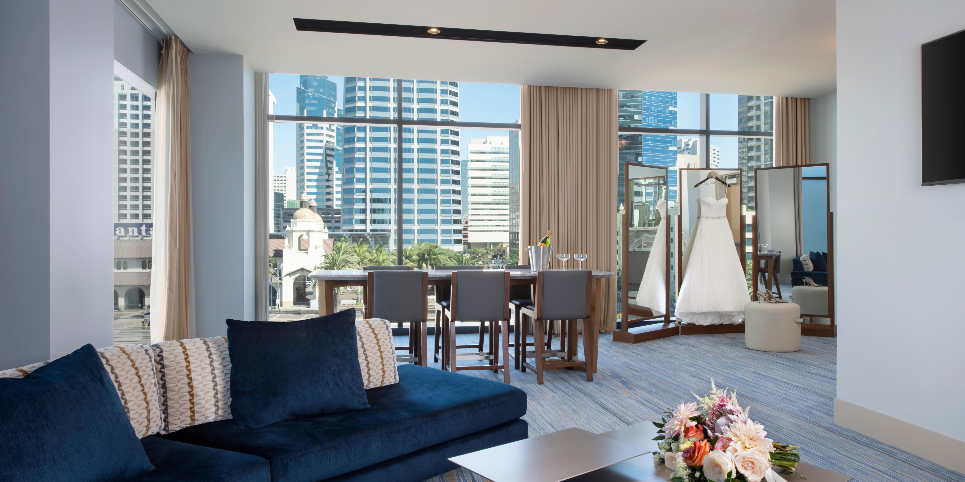 From magnificent ballroom receptions to an intimate outdoor celebration with friends and family overlooking the bay, your wedding at InterContinental San Diego will be as elegant and stylish as it will be memorable.
