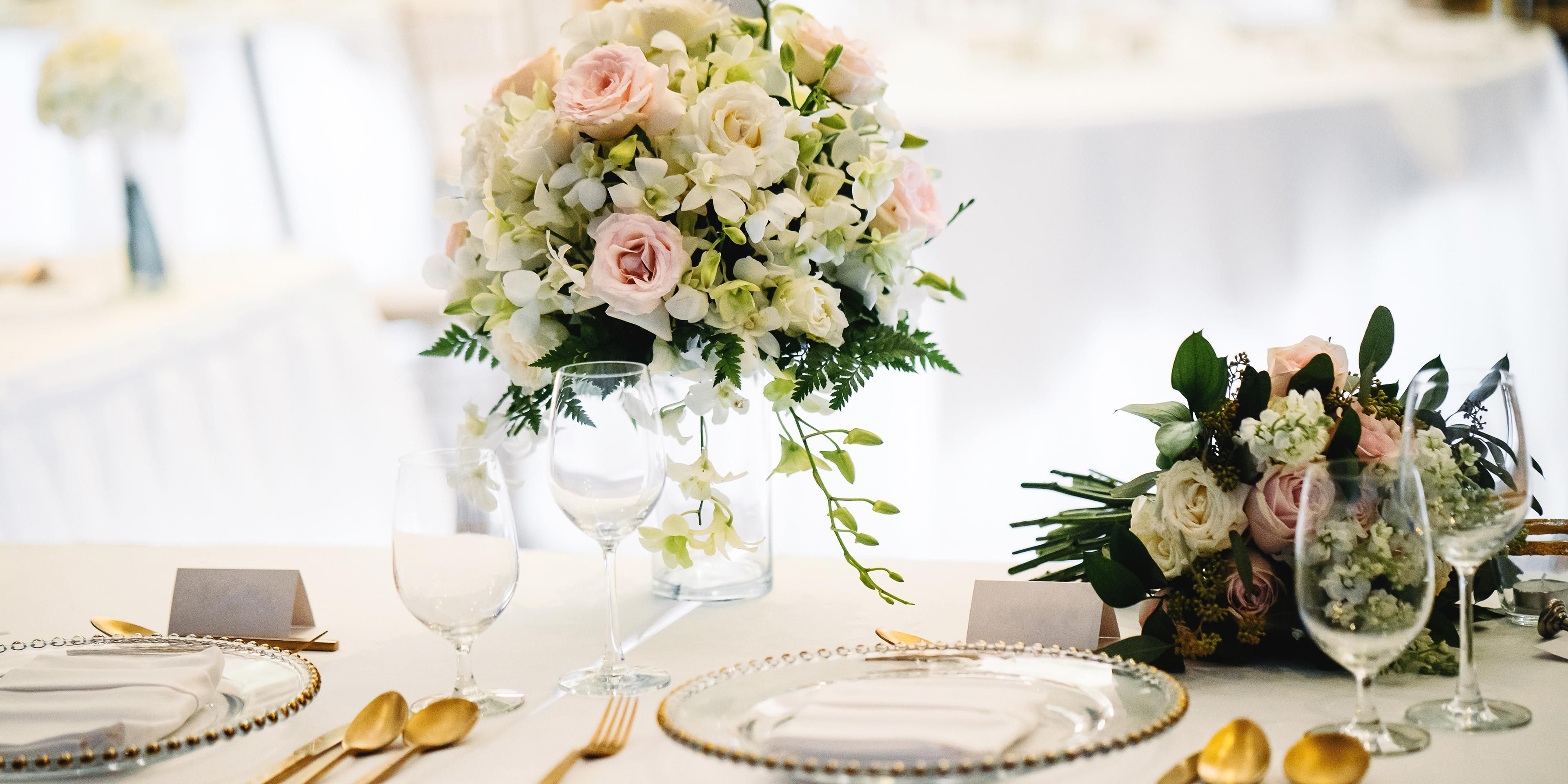 Allow our professional event planners to design a magical downtown San Francisco wedding you’ll treasure forever. With several flexible San Francisco wedding venues, high-touch planning services, and renowned onsite catering, we'll help you craft the California wedding celebration of your dreams.