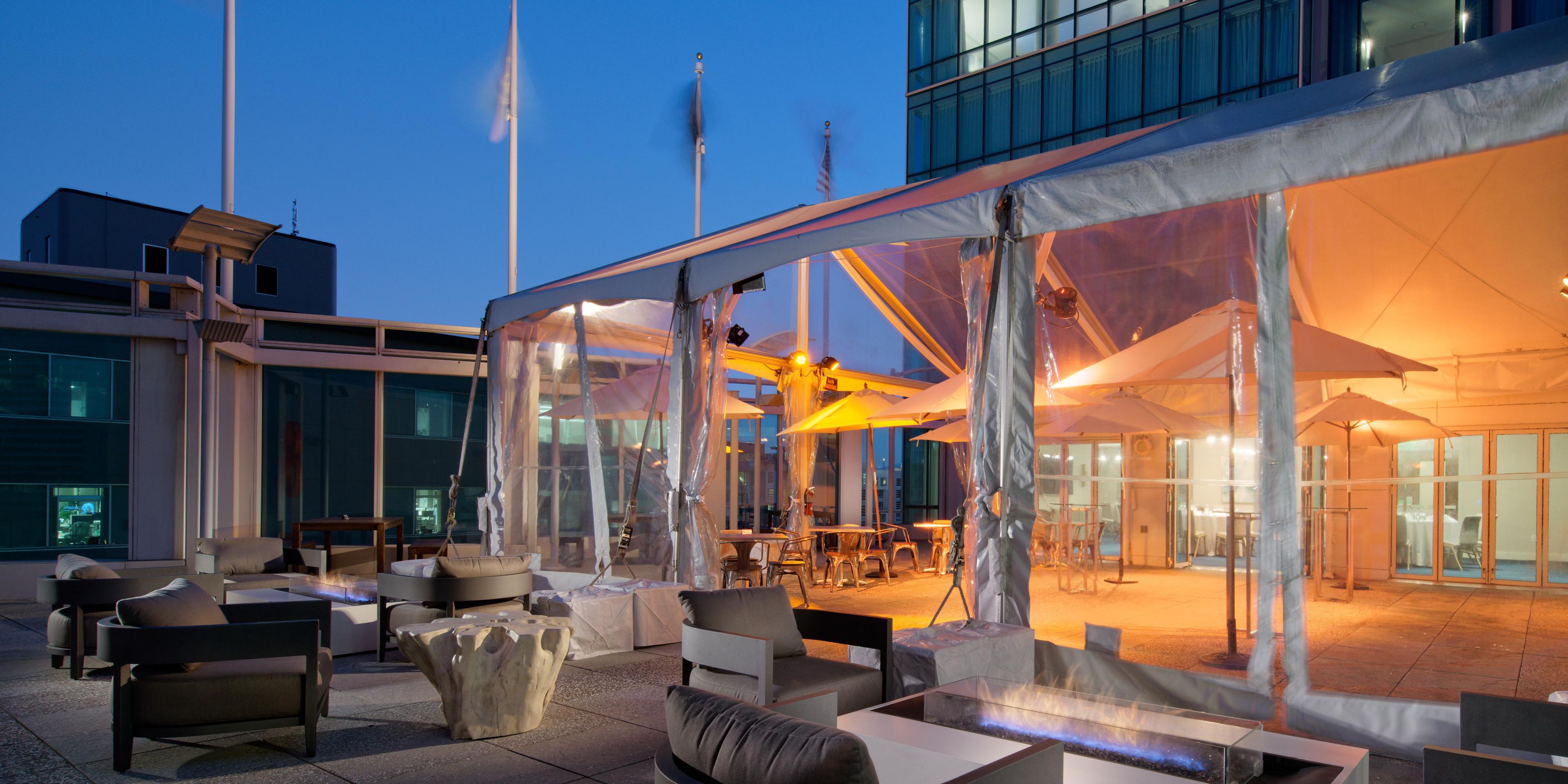 Offering a plethora of outdoor downtown San Francisco meeting and event spaces, including outdoor terraces, specialty suites with outdoor space, a tented Pacific Terrace with removable side panels, and outdoor dining options, we’re pleased to take any event outdoors.