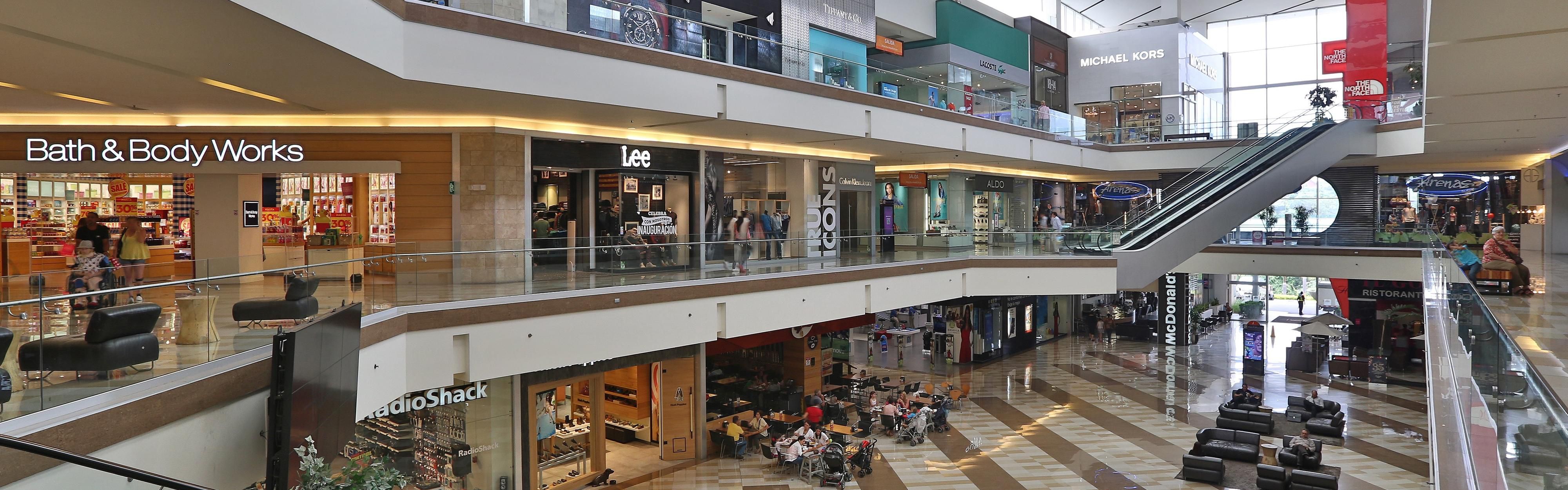 Multiplaza Shopping Center