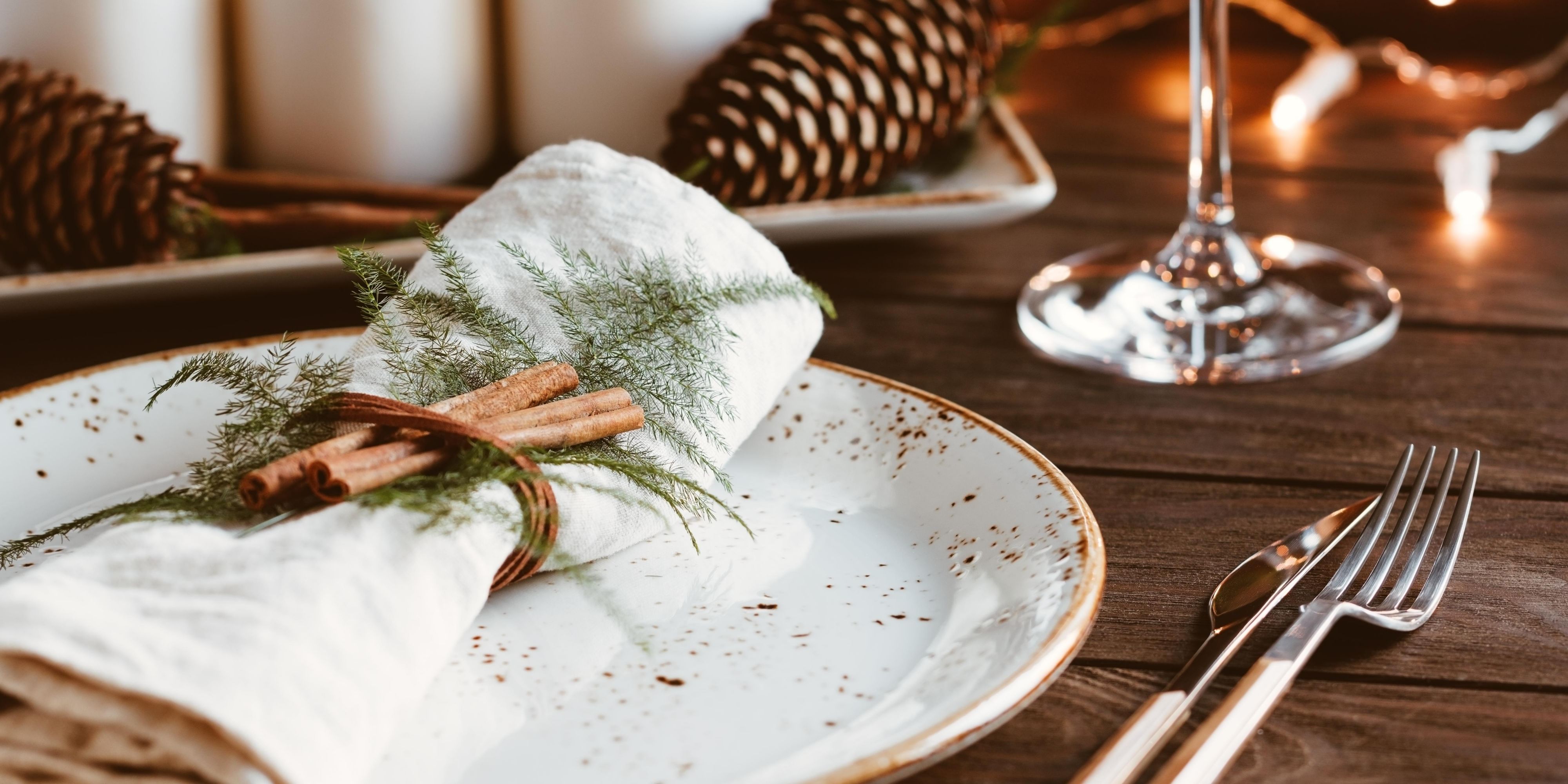 Celebrate the season at InterContinental San Pedro Sula. Enjoy exquisite Christmas buffet dinners from December 1st to 23rd, Thursday through Sunday, accompanied by live music. Indulge in gourmet flavors and elegant ambiance—perfect for memorable holiday evenings.