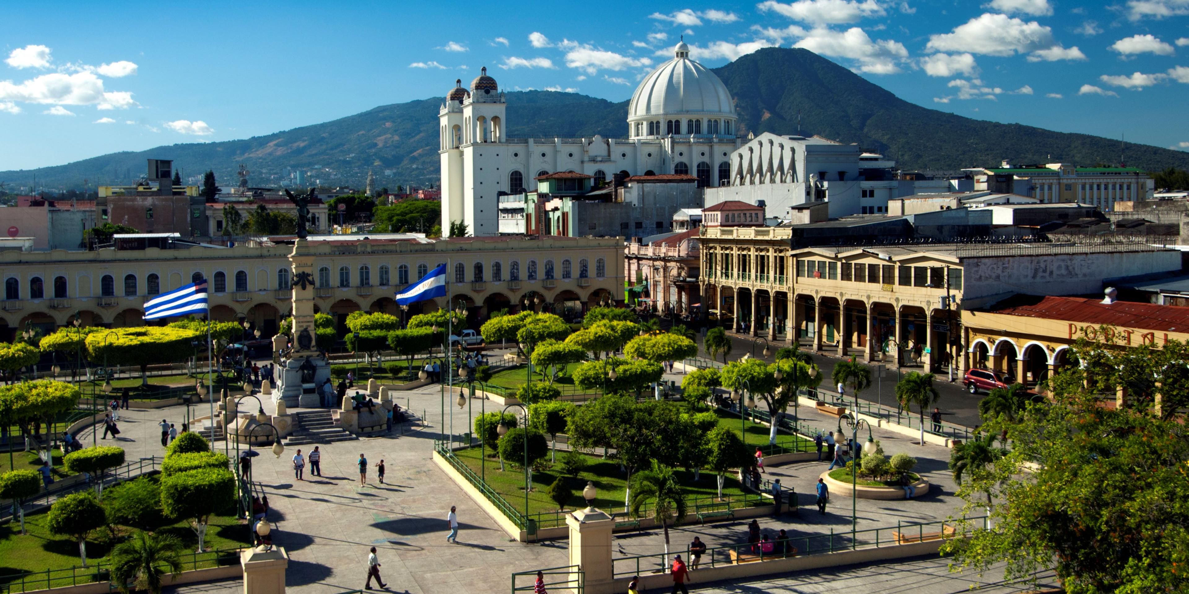 We're right next to Metrocentro Mall, just minutes from the Historic Center and less than an hour from the airport. Surf City's beaches and the stunning Lago de Coatepeque are easy day trips from our hotel. For unmatched hiking, scale the Volcán de San Salvador, towering over the city. Don't miss the ancient Ruinas de San Andrés while you're here.