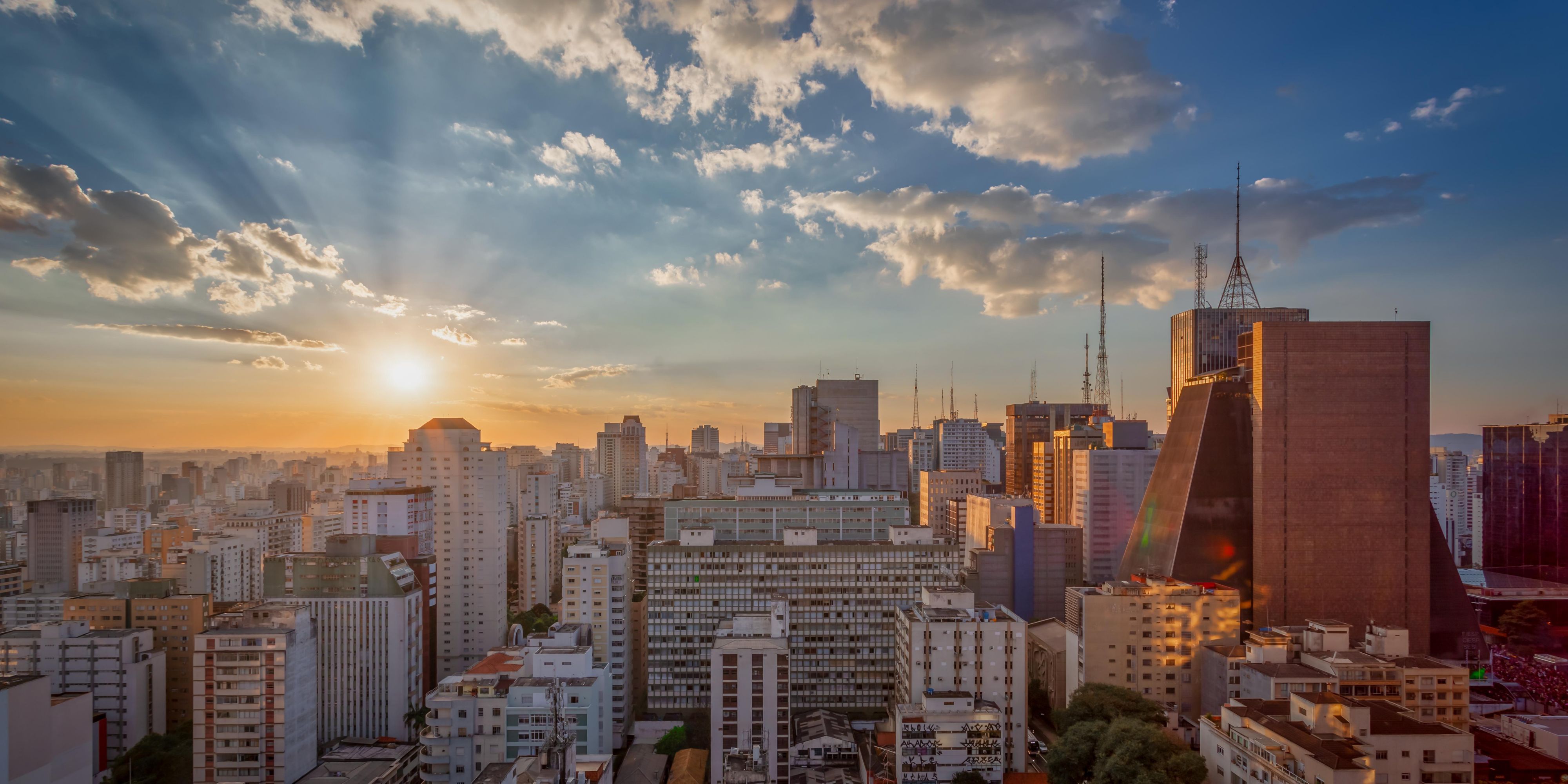 Near major hospitals, congress centers, and industry hubs, we are the premier choice for medical and congress events, offering sophisticated venues, top-tier accommodations, and seamless event planning. We provide the perfect setting for conferences, seminars, and networking events.