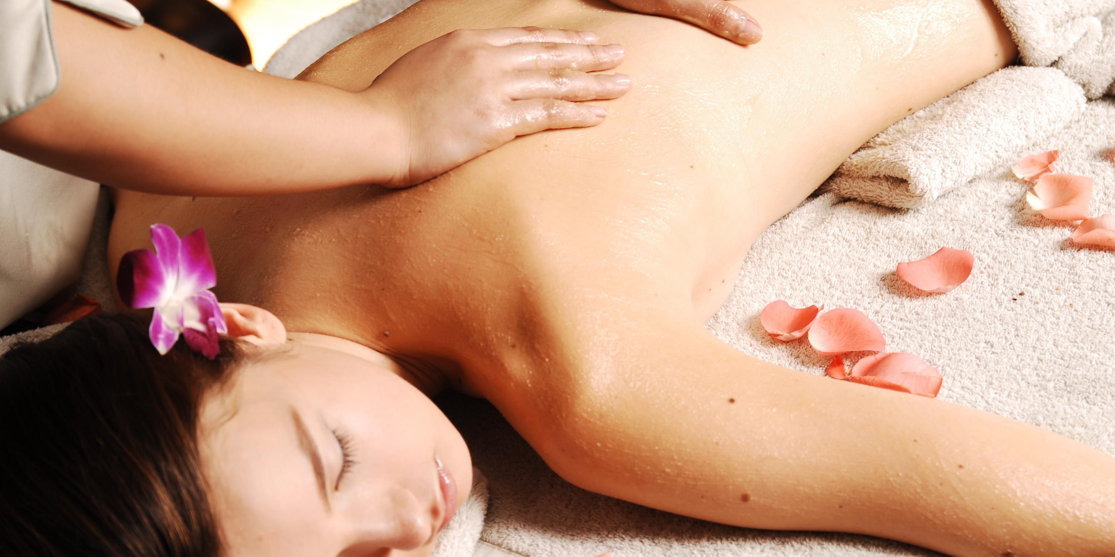 维塔水疗中心提供一系列融合了东方哲学与西方技术的水疗和沙龙护理服务，通过面部护理、身体疗法和养生服务让您放松身心。