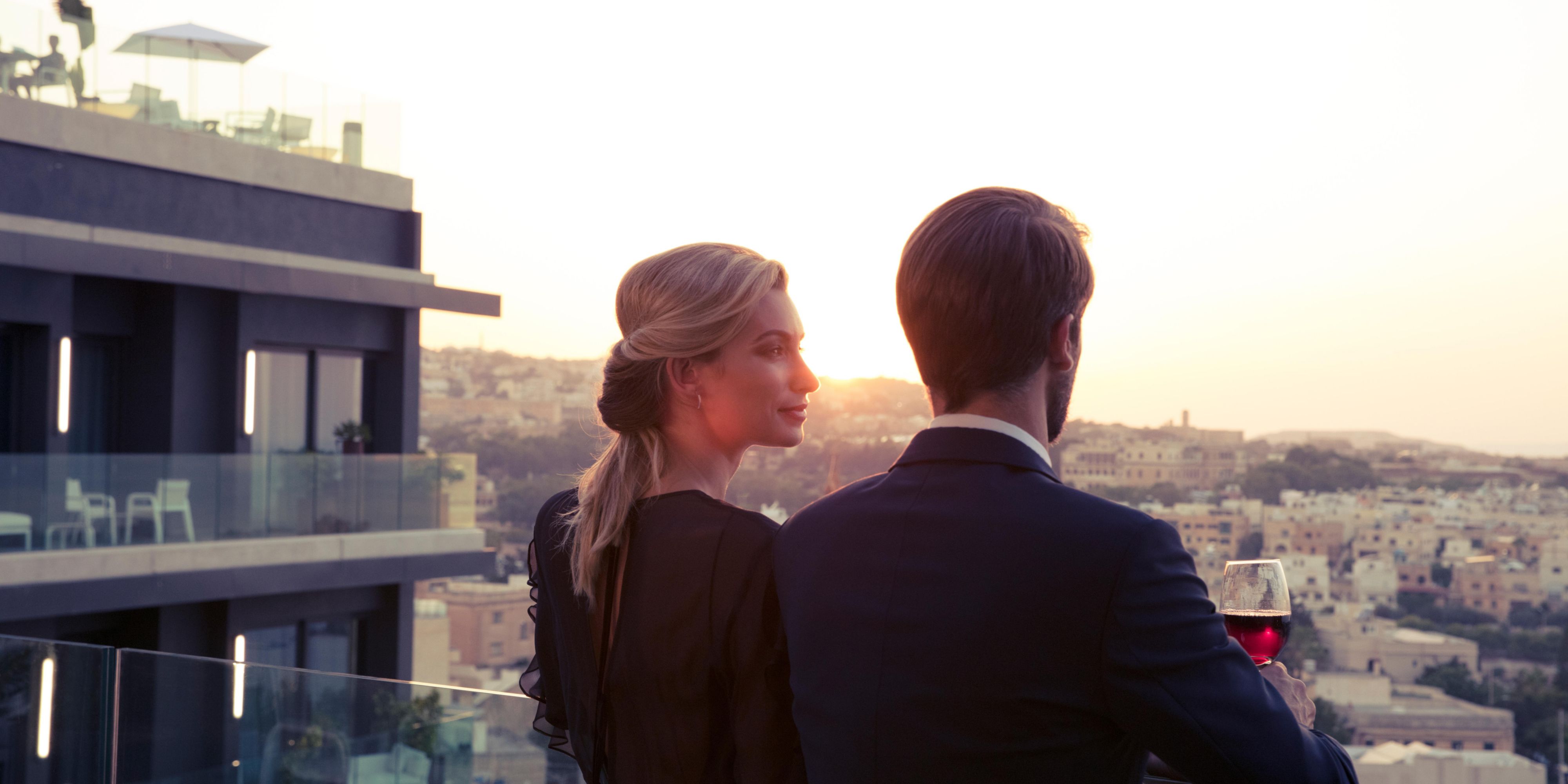 At Club InterContinental Lounge, every moment is designed with care and distinction. Enjoy private check-in, refined service, and panoramic views across Malta and the Mediterranean. From a sumptuous breakfast to afternoon tea and evening canapés, this is a retreat for those who seek more from every stay.