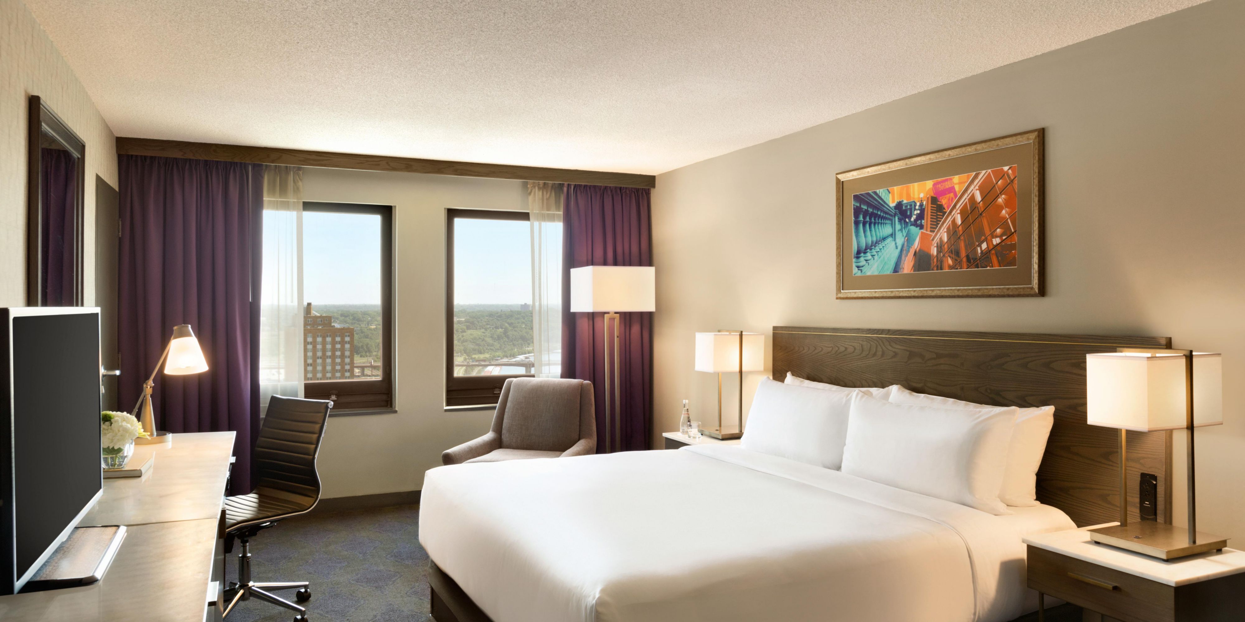 King  bed Guest Room