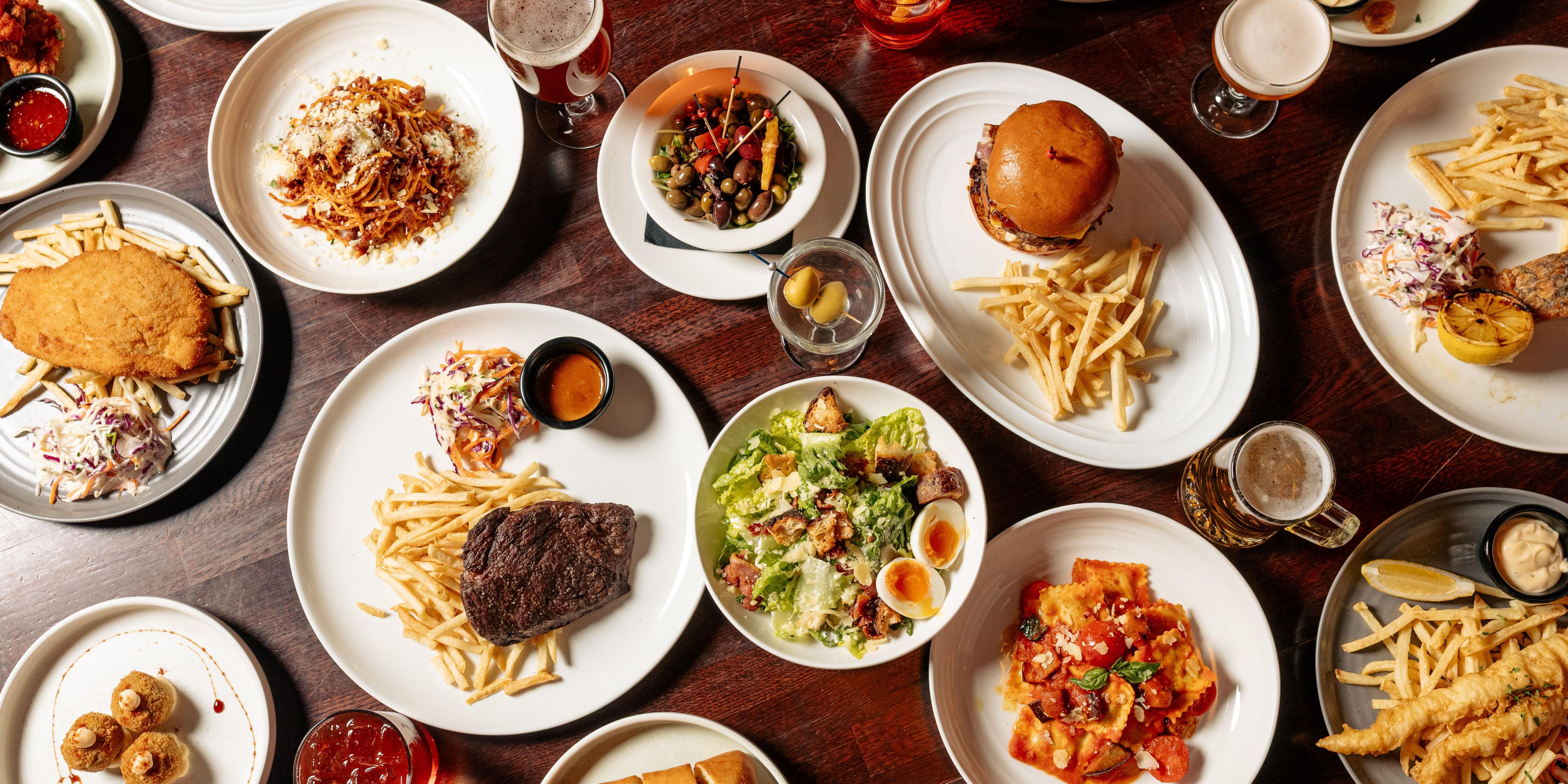 Welcome to Bayside Bistro & Bar at InterContinental Sydney Double Bay, your new place to dine, sip and unwind. Enjoy classic favourites, hearty dishes, share plates and daily specials paired with curated wines and timeless cocktails, all served in a relaxed and stylish atmosphere.