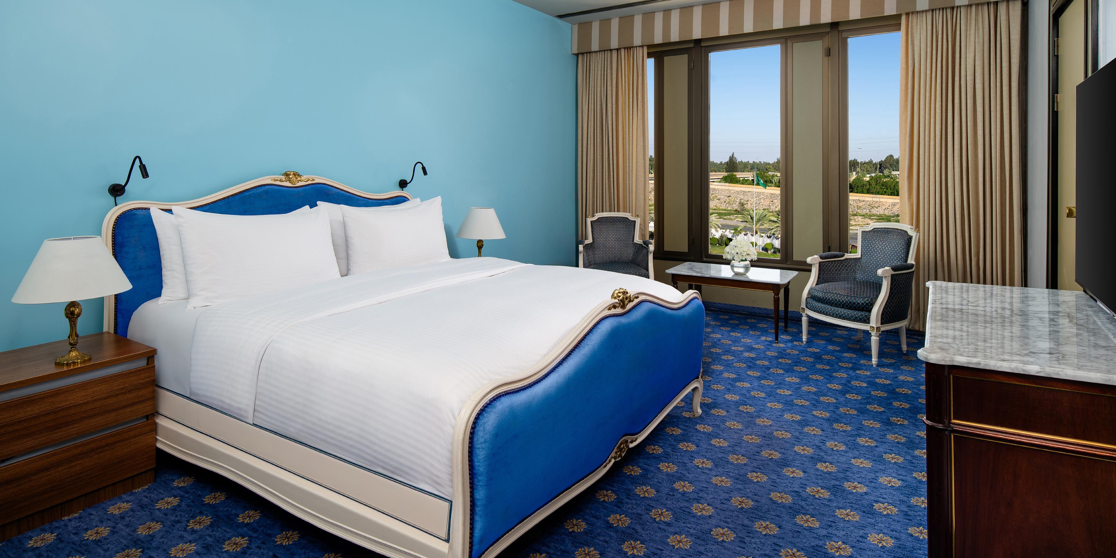 Experience luxury and comfort in our Executive Suite