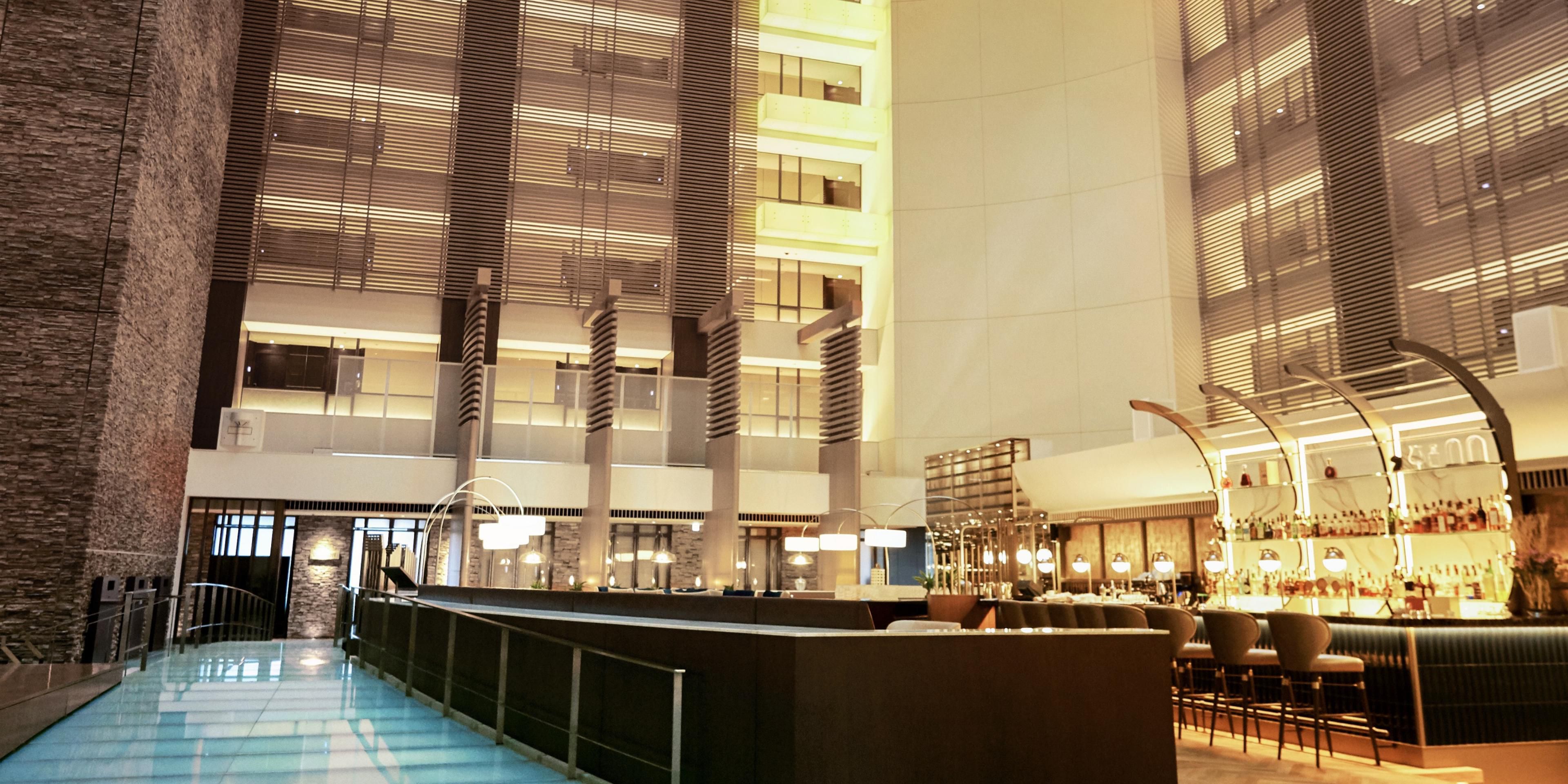 The Score Dining, on level 26, resonates with the sounds of daily live music. With an award winning culinary team, it is one of Tokyo’s most unique, upscale food, drink and entertainment destinations. It features an impressive culinary program that’s sure to satisfy even the most discerning tastes.