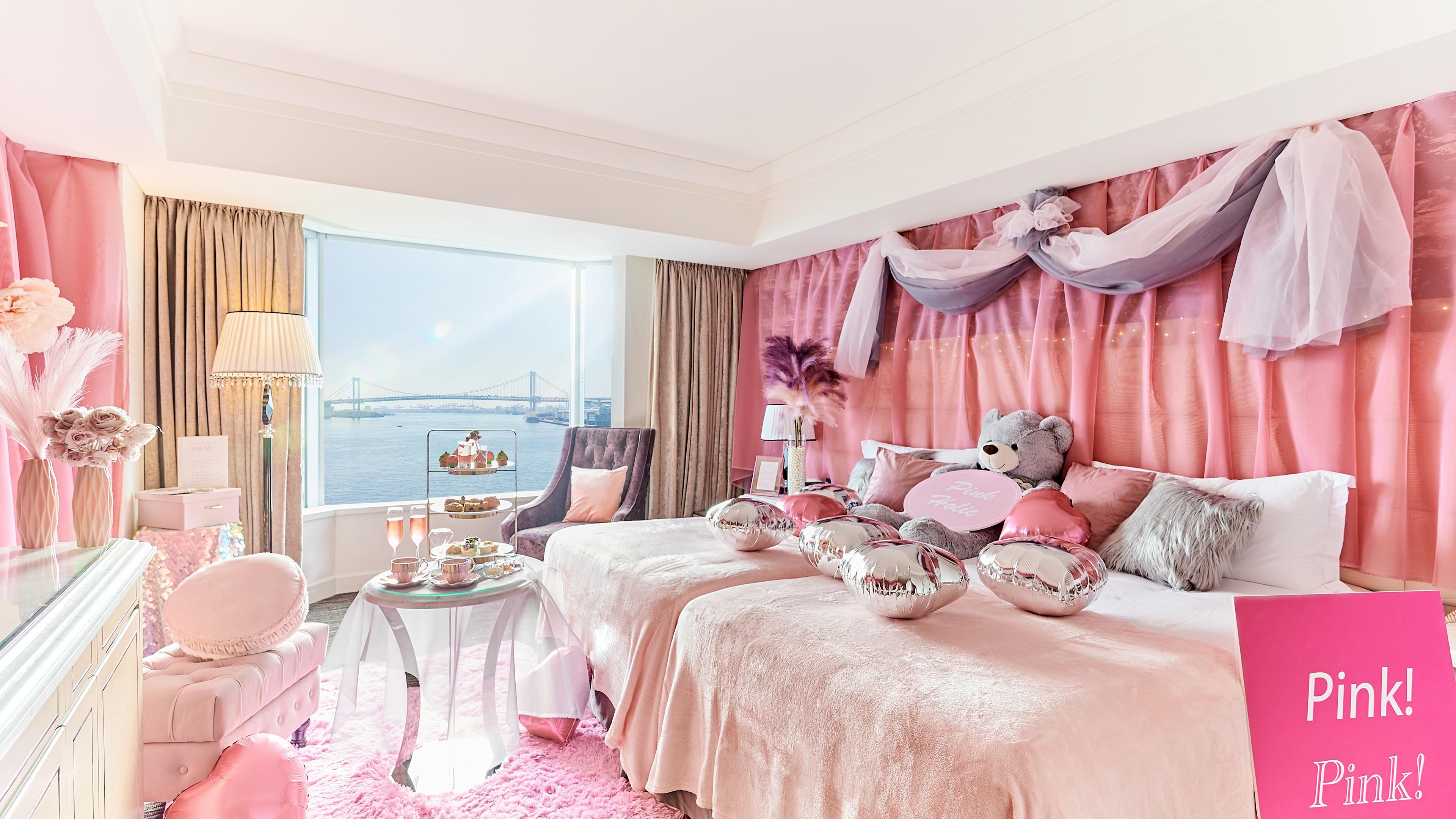 Pink Holic Room