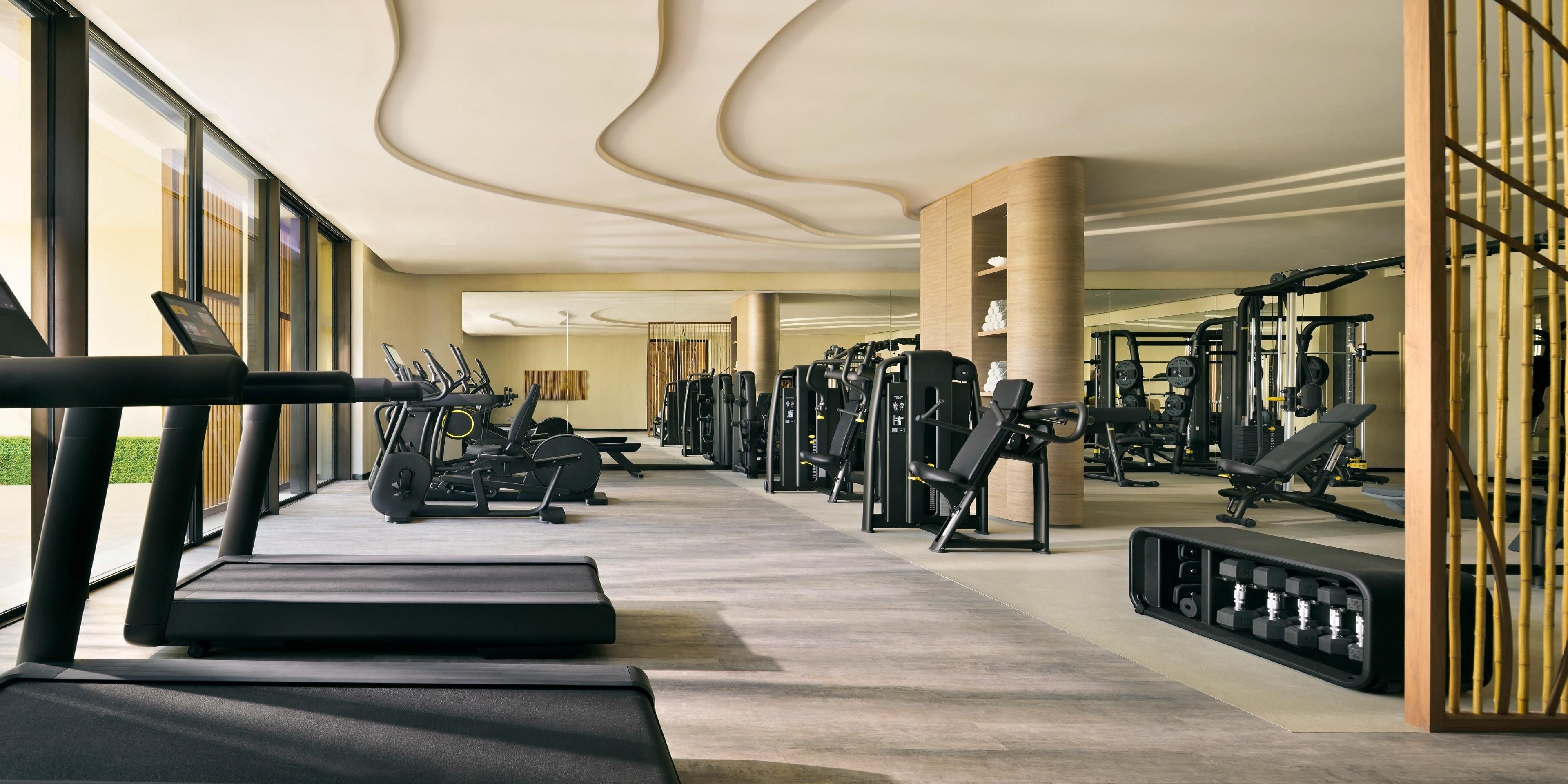 Let energy move through you, in every stretch, every breath, every stride. From garden-view studios and Technogym-powered workouts to open-air Mind & Body sessions, each space invites you to reconnect with yourself. Whether you find your rhythm in group movement or a quiet session with a personal trainer, you’ll leave feeling stronger and lighter.