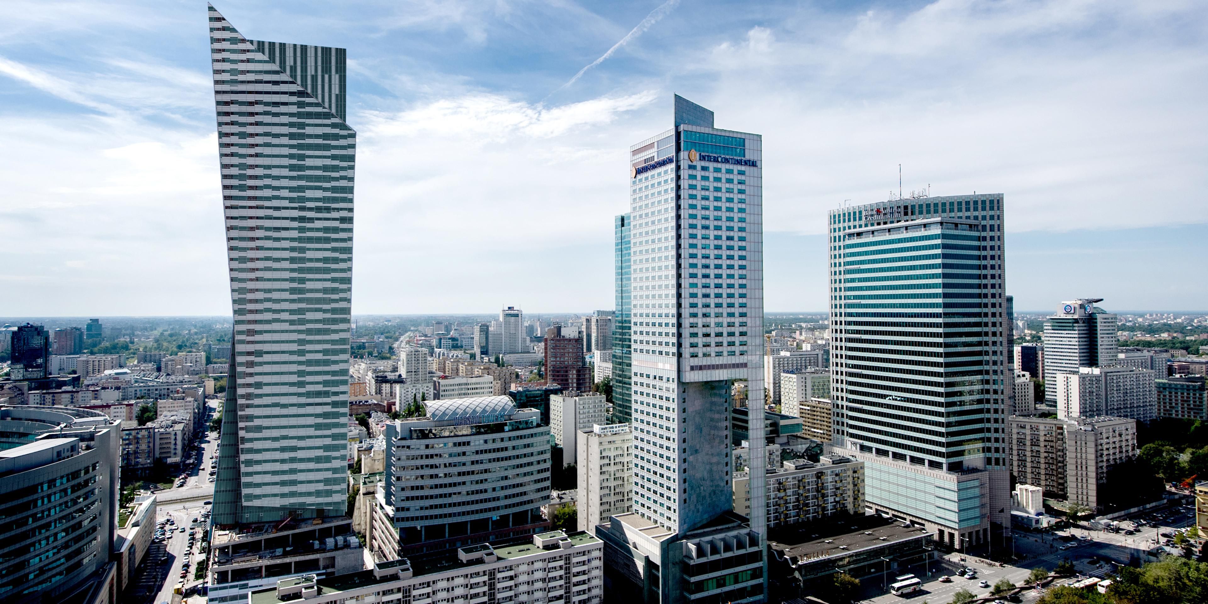 Within walking distance of Złote Tarasy in the city center