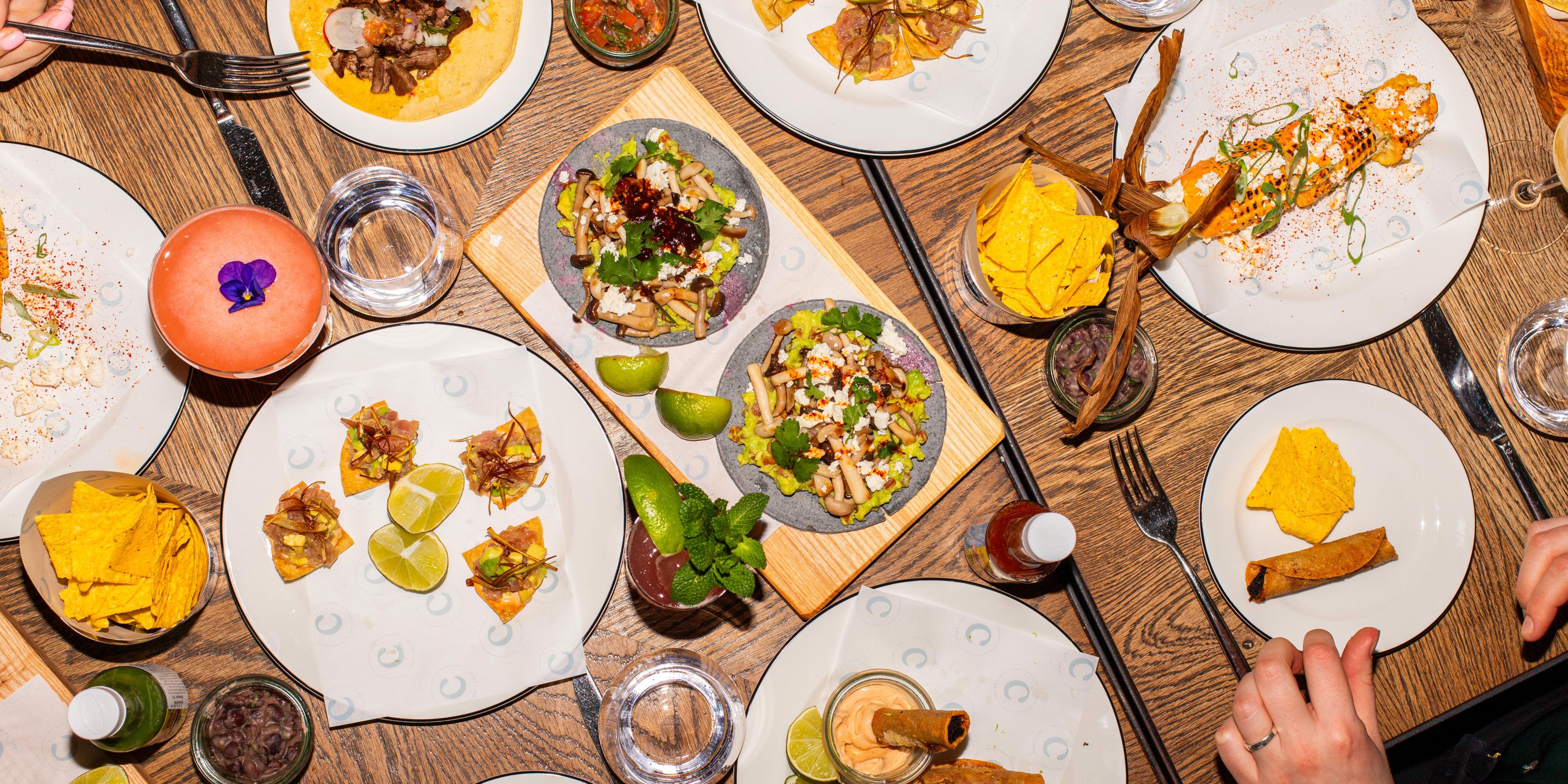 Turn your Tuesdays into a fiesta with our Taco Tuesday feast! Dive into a world full of flavor with our special menu, which includes tasty tacos, zesty cocktails, and delicious starters, available only on Tuesdays. Swing by with your crew for a wonderful evening of tacos, cocktails, and good times.