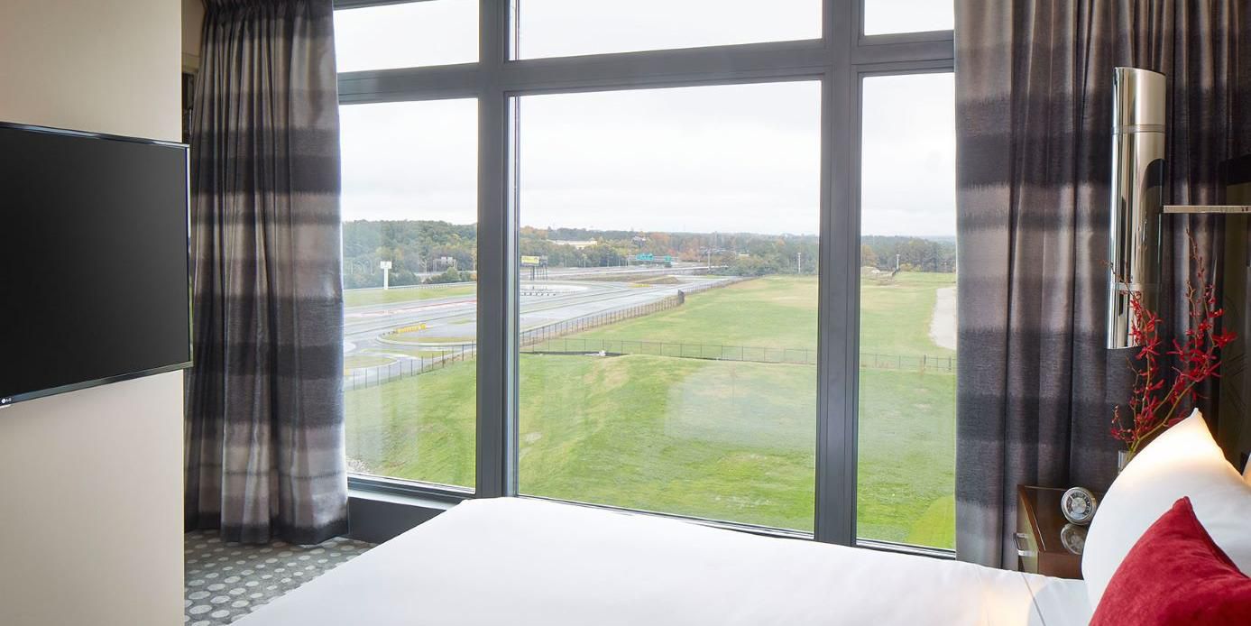 With a subtle car-inspired theme running throughout, each room brings to life the Porsche dream as the latest creations by the legendary race car innovator hug the track just outside your picture window