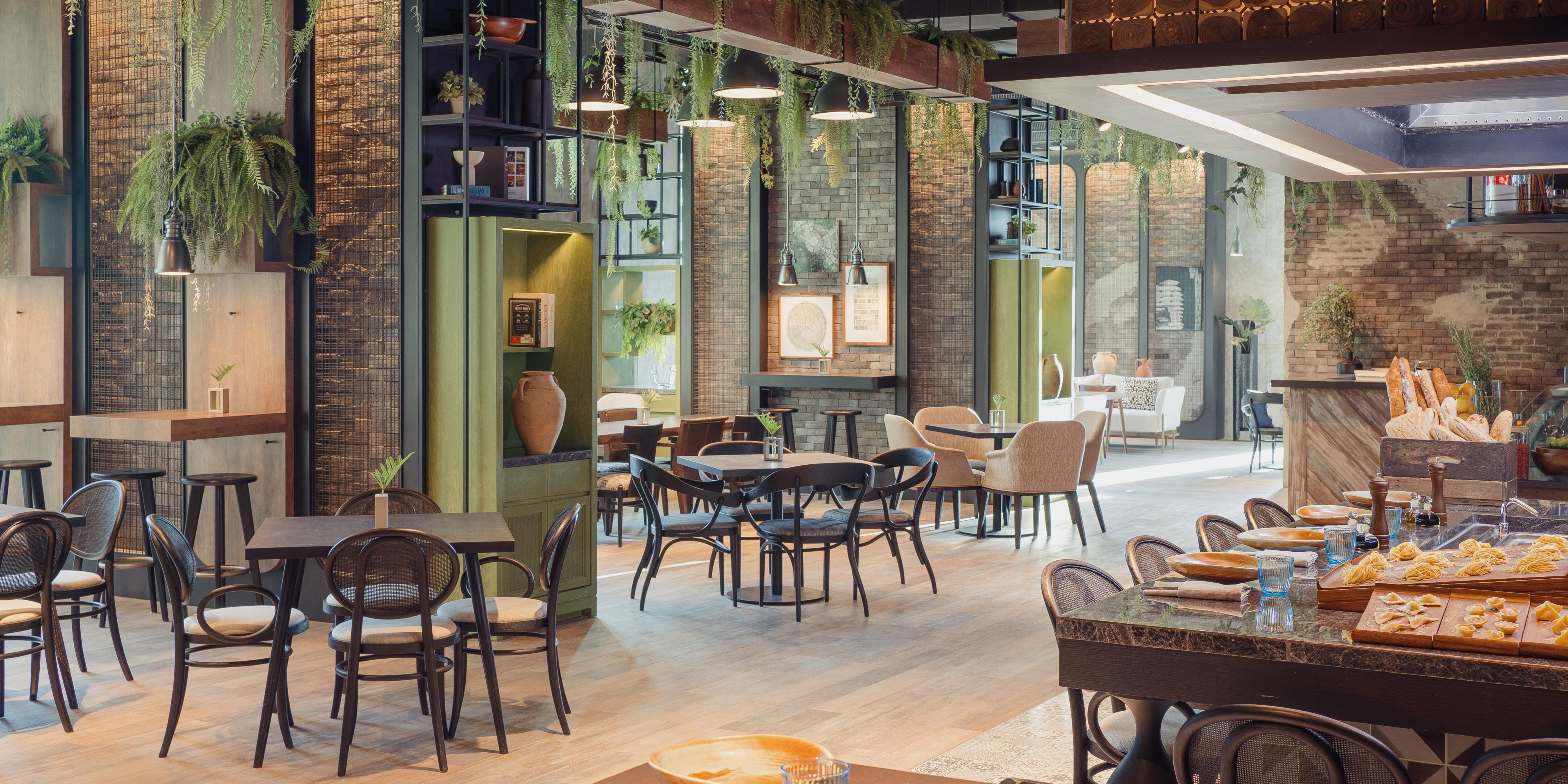 International inspiration meets rich local flavours at our five unique restaurants and bars – sure to please your palate! Start with morning coffee in our lobby lounge, then visit our neighbourhood-inspired grocerant for farm-to-plate delights. Have a drink at our cocktail bar and end the night on our rooftop terrace with stunning city views.