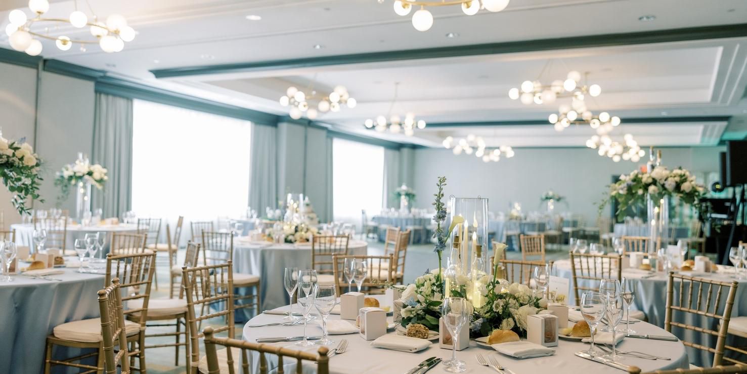 Our storybook setting proves the ideal backdrop for your big day. Plan an outdoor ceremony in our sensational courtyard or at Lechmere Park, or the lavish indoor options like our grand ballroom and Bambara's private dining spaces. We make your day magical with Kimpton Marlowe's luxurious accommodations, delicious catering and gracious hospitality.