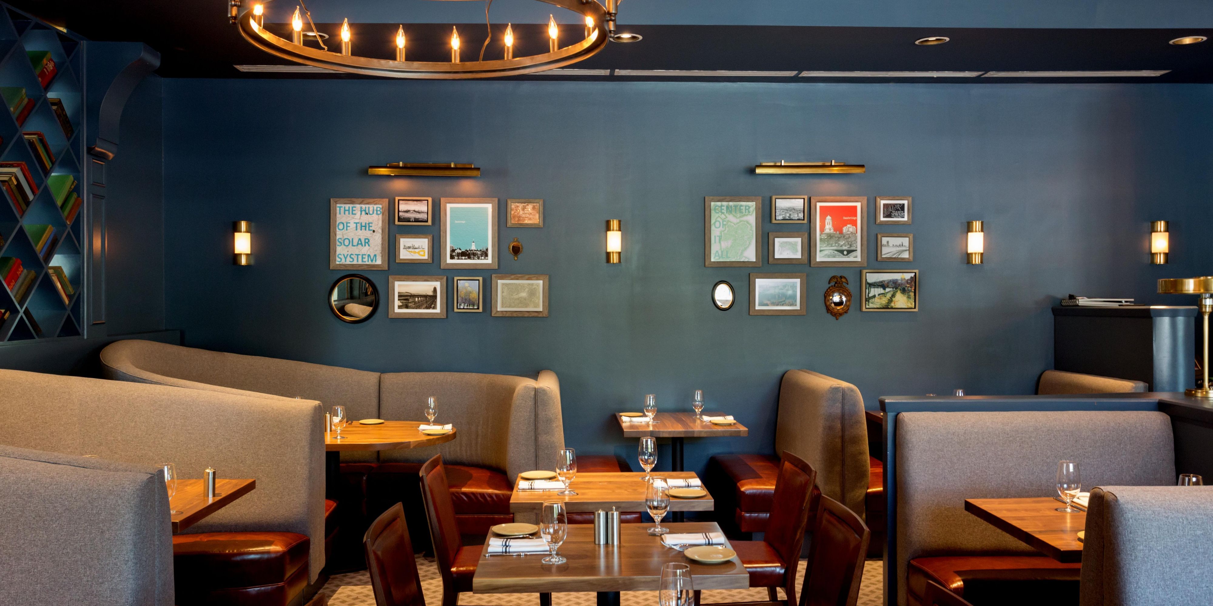 Create a personalized 3 dining experience in Kimpton Marlowe Hotel's luxe meeting rooms, or take over adjacent restaurant Bambara’s mezzanine above the dining room and exhibition kitchen. The upscale lounge and full dining room are also available for custom events of up to 100. We have private dining menus ready, or we’ll work to make you your own.