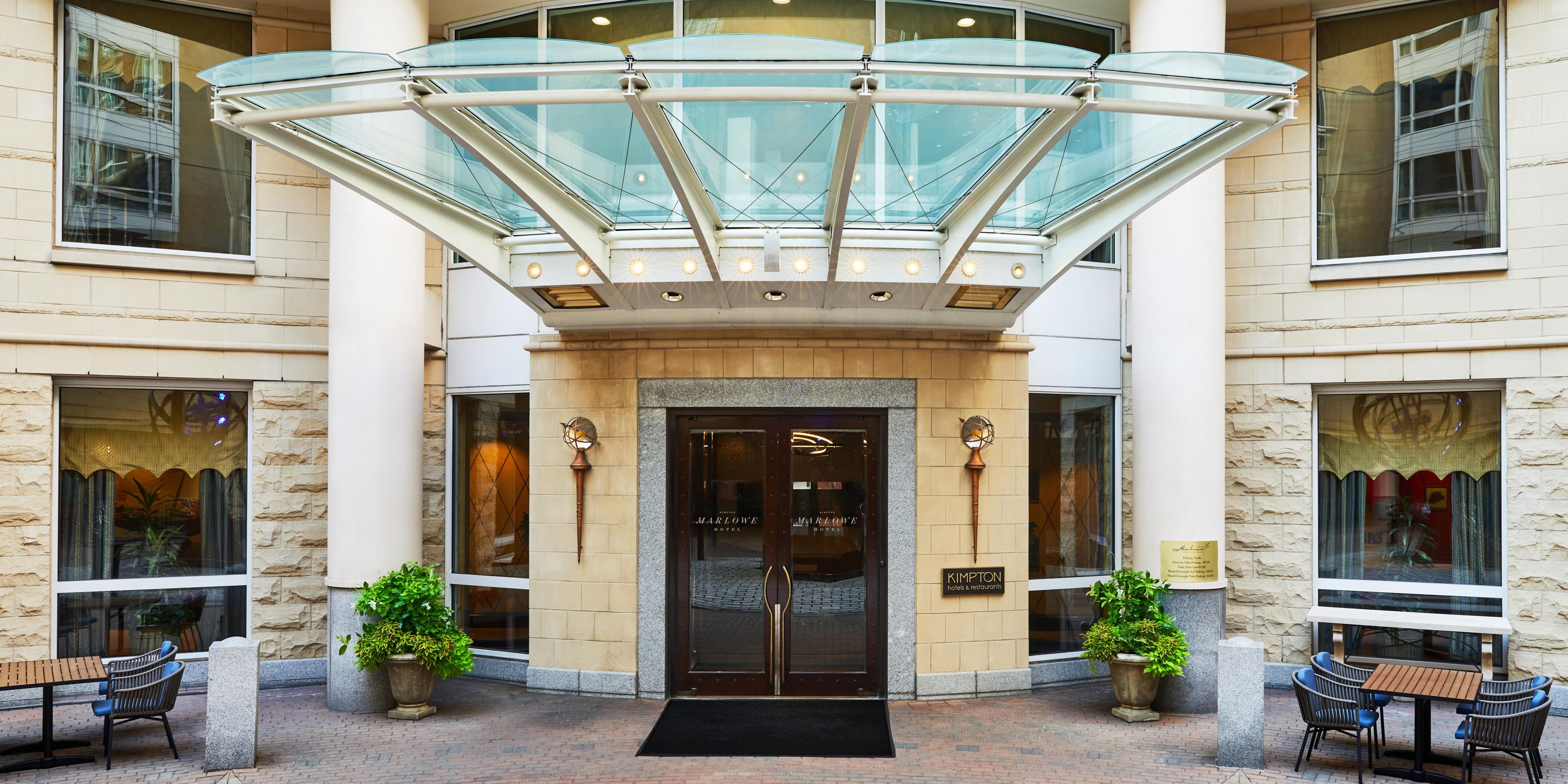 $hotelInfo.mediaDetails.welcomePhotos.primaryPhoto.caption}