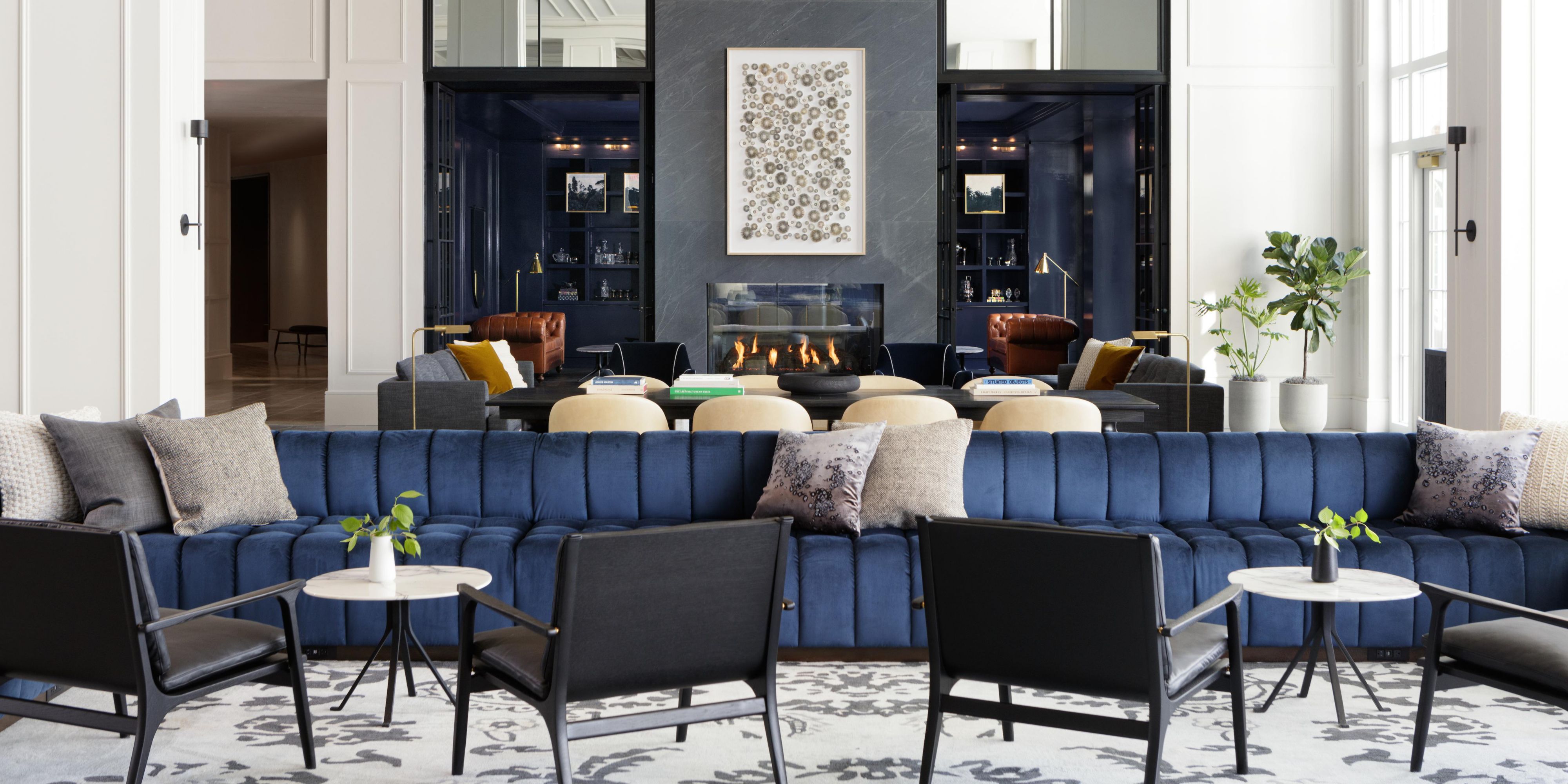 $hotelInfo.mediaDetails.welcomePhotos.primaryPhoto.caption}