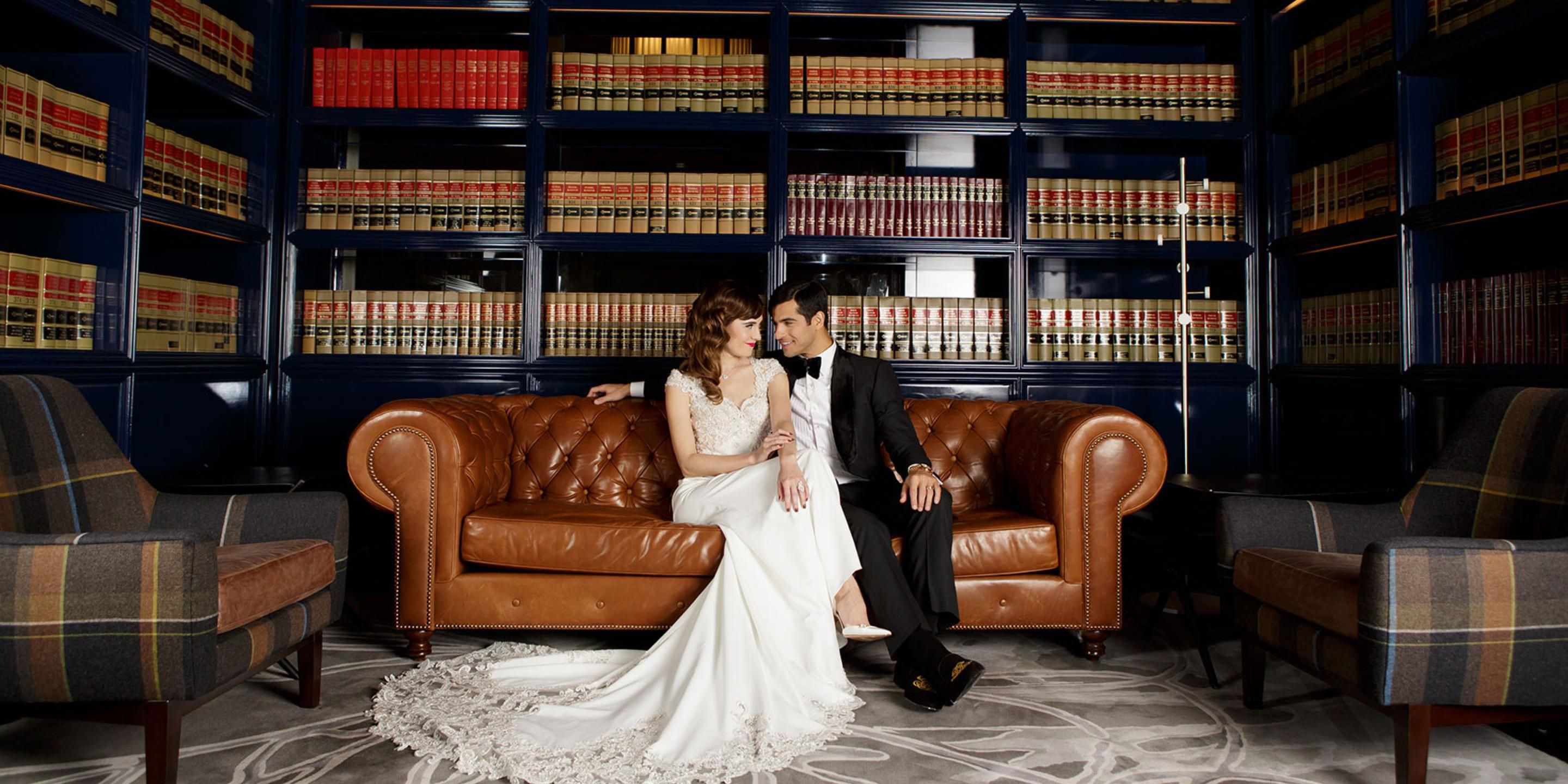 Why go anywhere else? Kimpton Gray has it all! Your wedding is the occasion to celebrate in epic or quiet style, as you wish. We suggest maximizing the milestone all weekend long. The Kimpton Gray Hotel Chicago has a variety of venues with thoughtful design elements that make each space unique—from intimate and exclusive to spacious and sprawling.