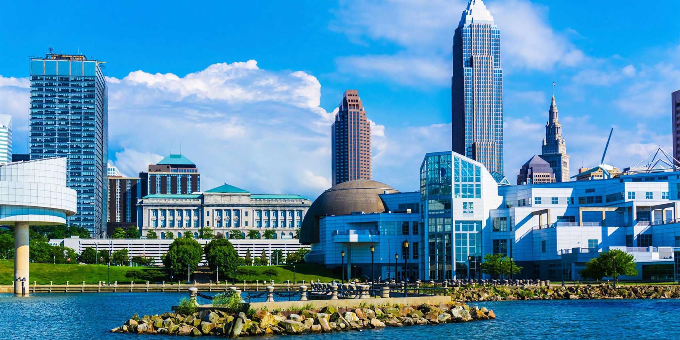 With nearly all of Cleveland’s urban treasures at our downtown doorstep, Kimpton Schofield Hotel makes a great home base while you’re here. Go forth and explore Playhouse Square (the nation’s second-largest theater district), the Rock & Roll Hall of Fame, the Gateway District, the Flats and oh so much more.