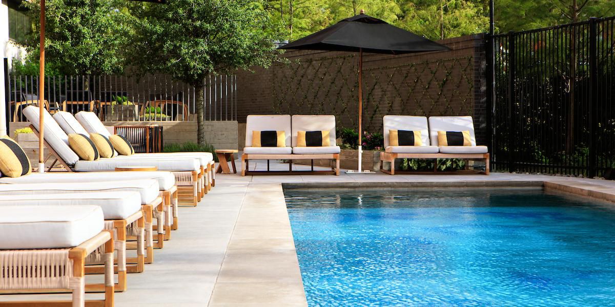 A luxe urban oasis in the heart of Texas, our seasonally heated outdoor pool is the best spot to unwind in Deep Ellum all year round. Soak up the sun (and the scene) in one of our lounge chairs and take a dip every once in a while to stay refreshed.