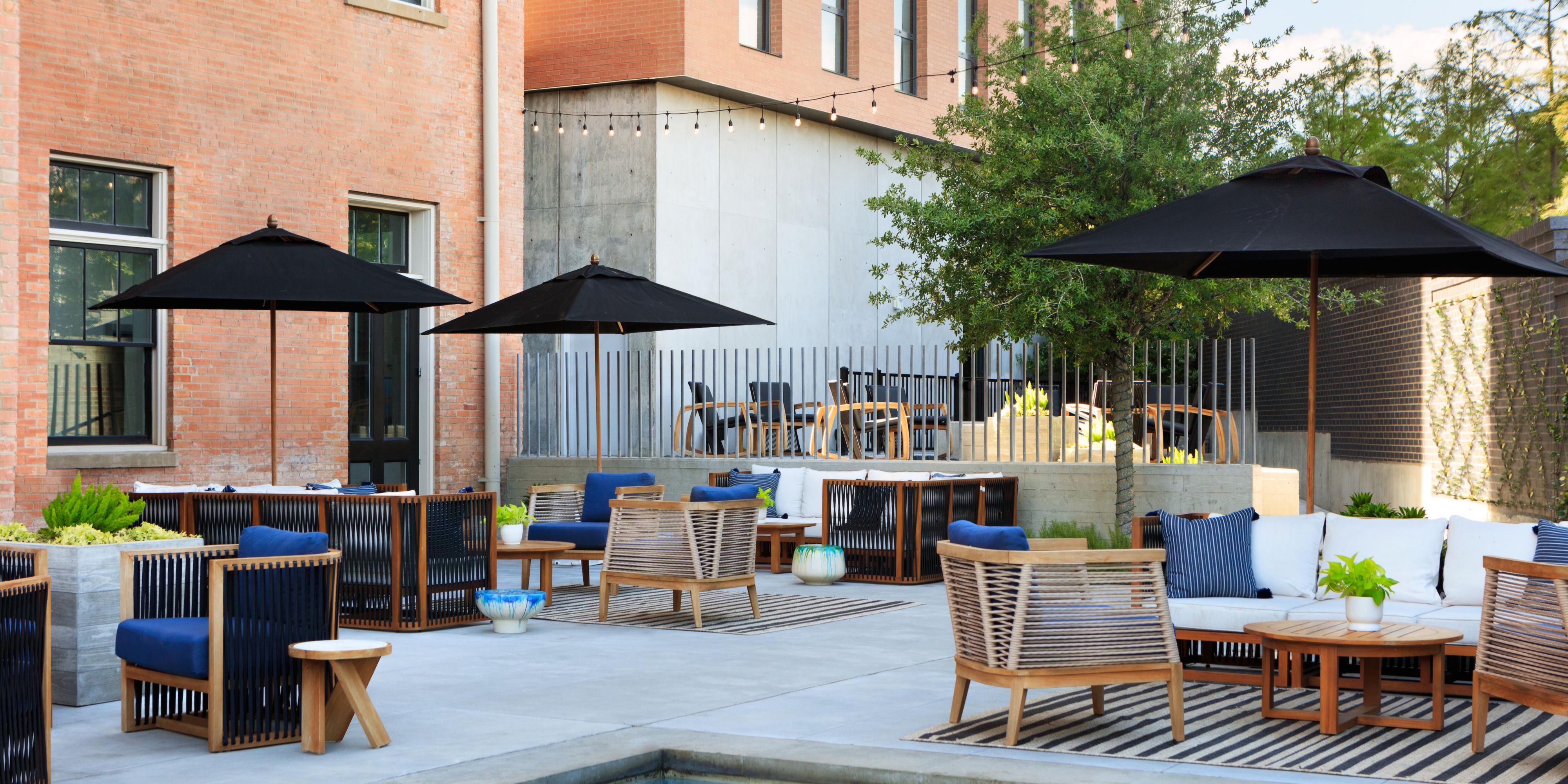 Welcome to Deep End, the ultimate cocktail bar in Deep Ellum, where laid-back vibes and urban charm converge. Our bar is more than just a place to grab a drink; it's a social hub that seamlessly transitions from day to night.