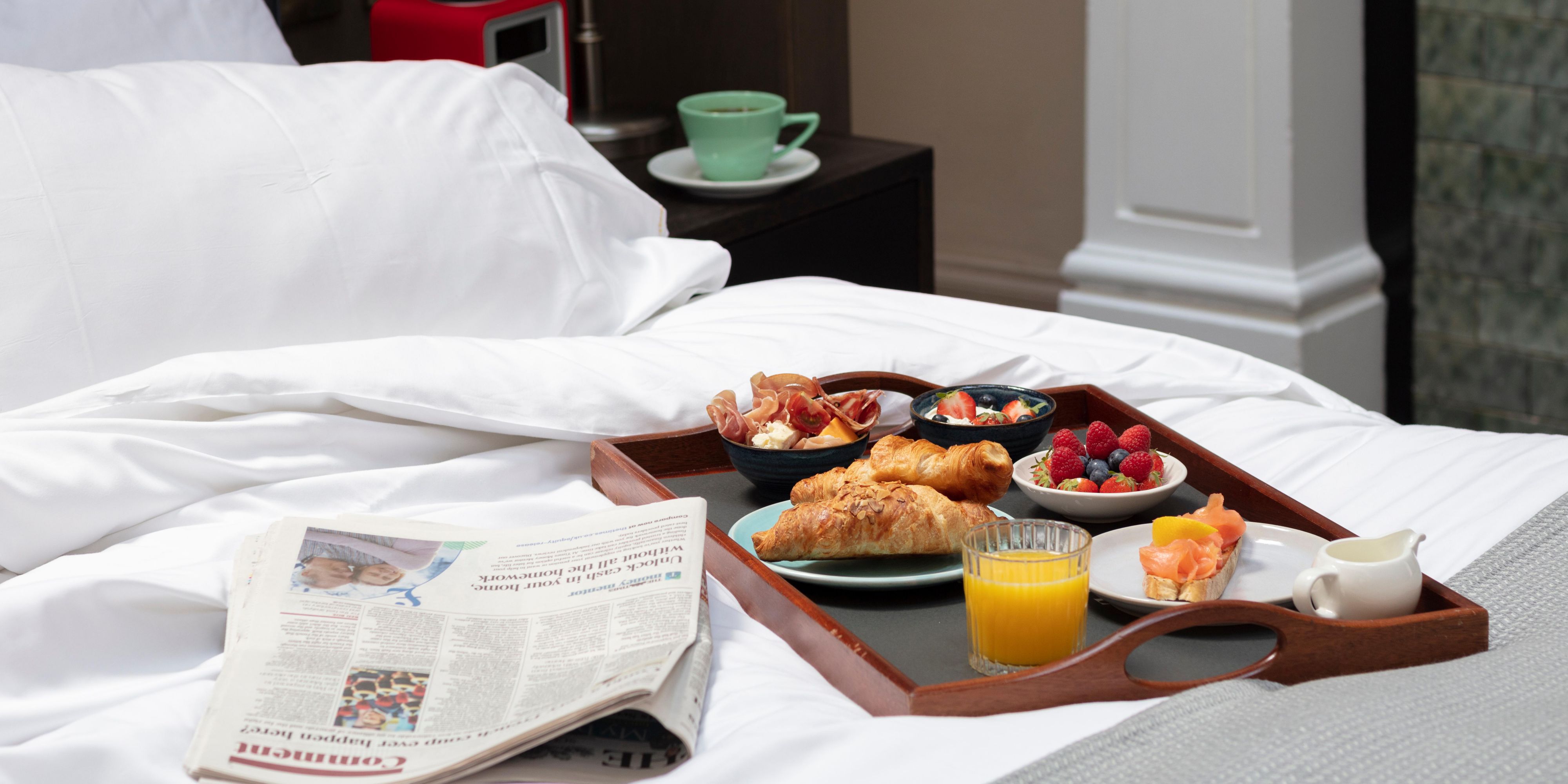 Experience the energy of the Scottish capital by day, then head ‘home’ to soak up the effervescent style of a signature suite at Kimpton Charlotte Square.

Enjoy an eclectic dining experience at our destination restaurant, BABA, then pamper yourself with complimentary bath salts & invigorating body oil from Scottish skincare brand, Ishga.