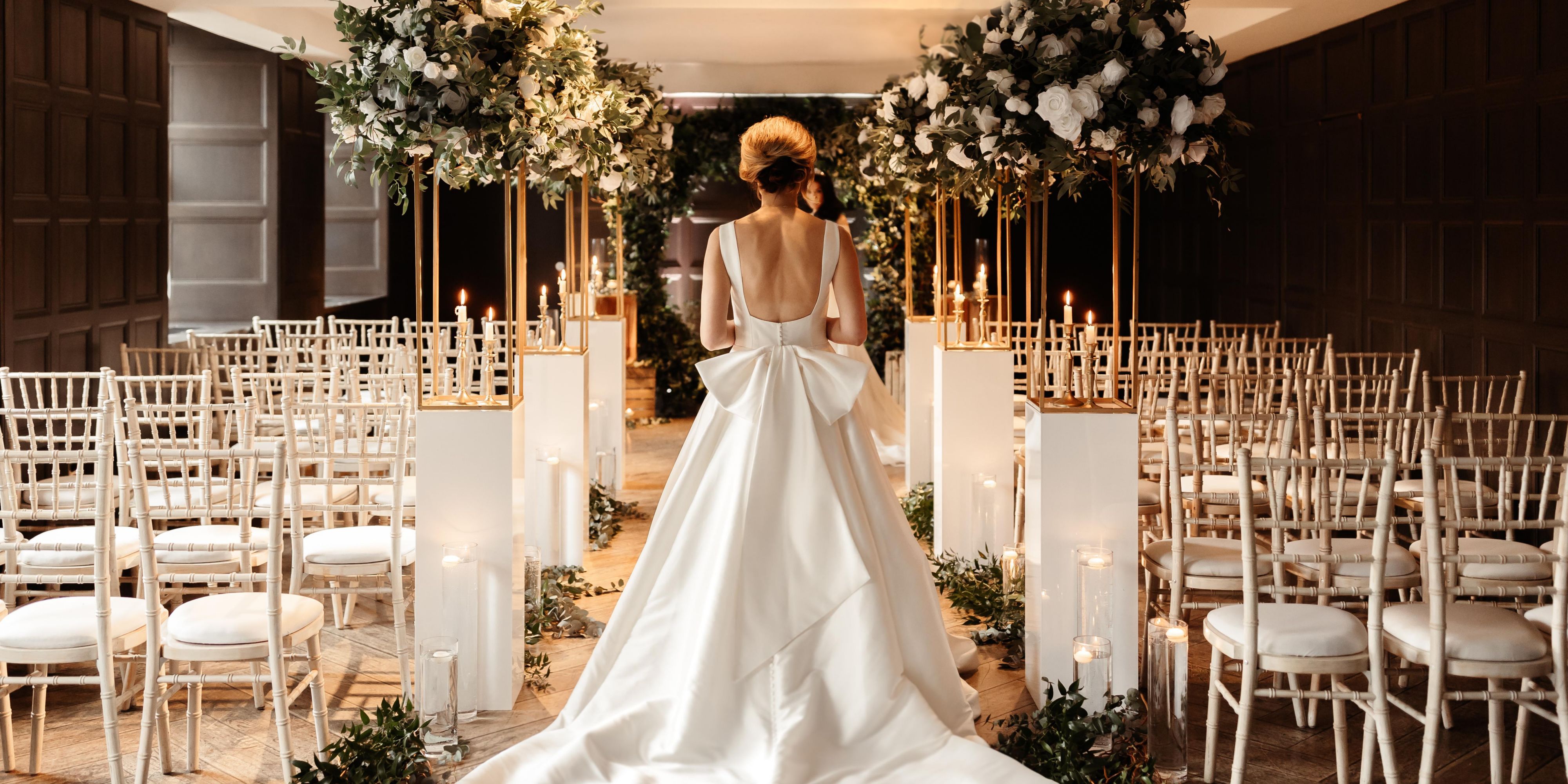 Stunning details including pillars, marble floors, and wood paneling come together to set the stage for a wonderful wedding day. Impress your guests with gorgeous guest rooms and food and beverages that put a modern spin on Scottish classics. Plus, every couple gets a go-to wedding team to help all the way through “I do.”.