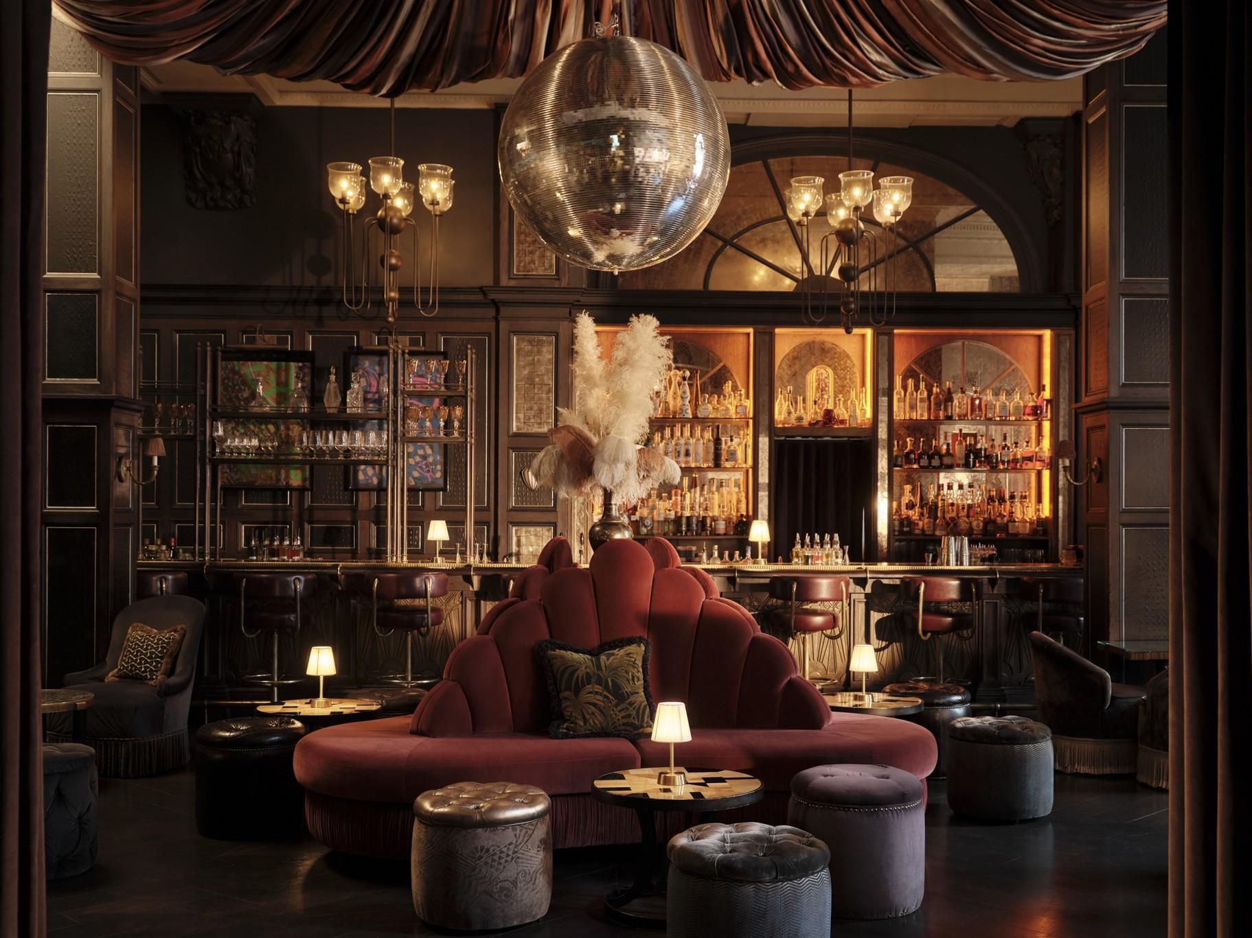 Fitz's Bar & Parlour