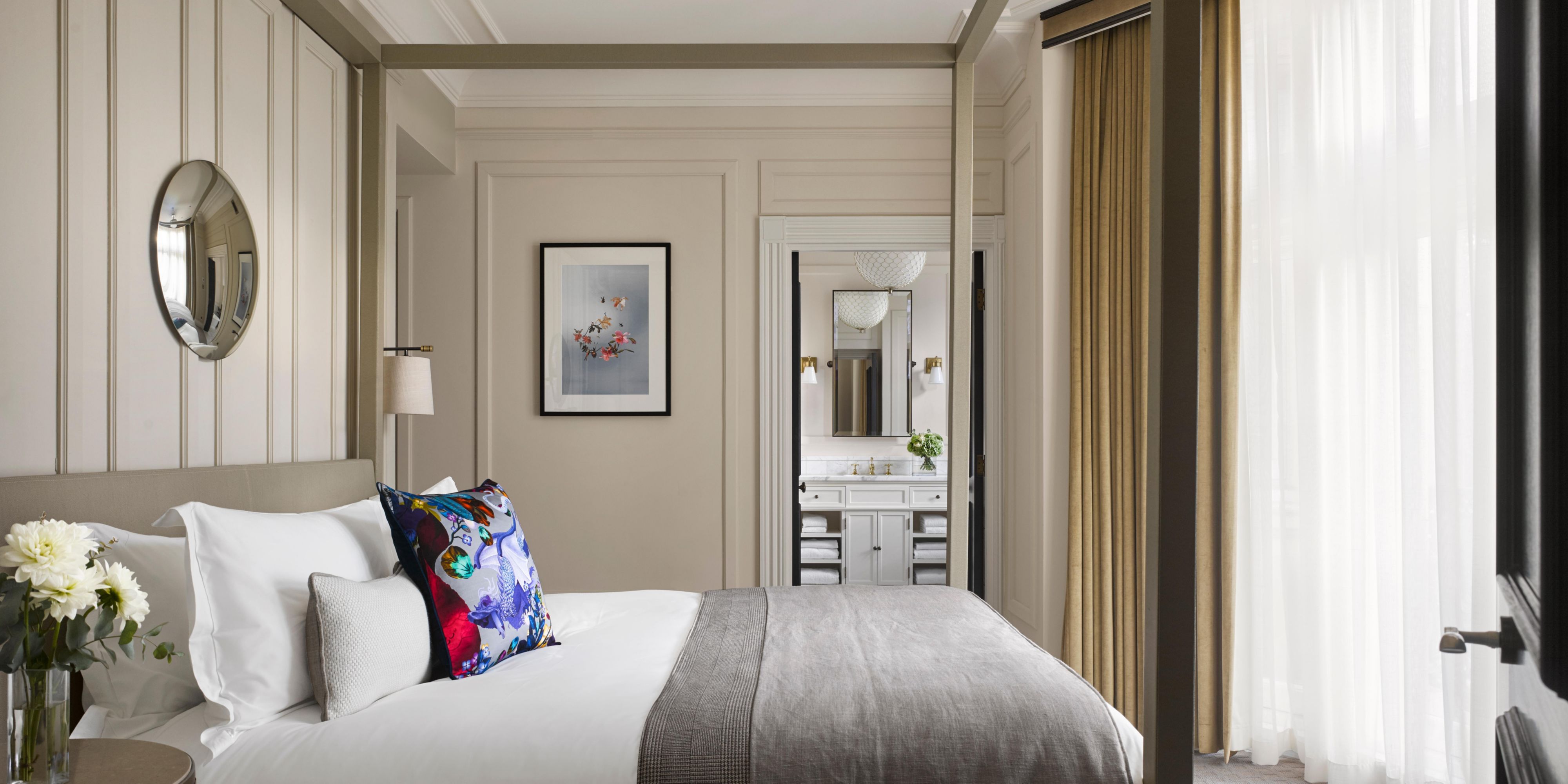 Kimpton fitzroy london hotel one bedroom suite with luxury interior