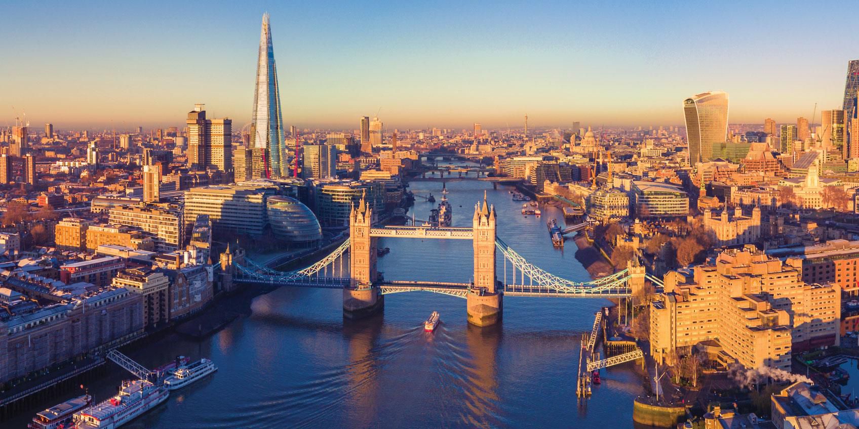 Discover top London attractions during your stay with us