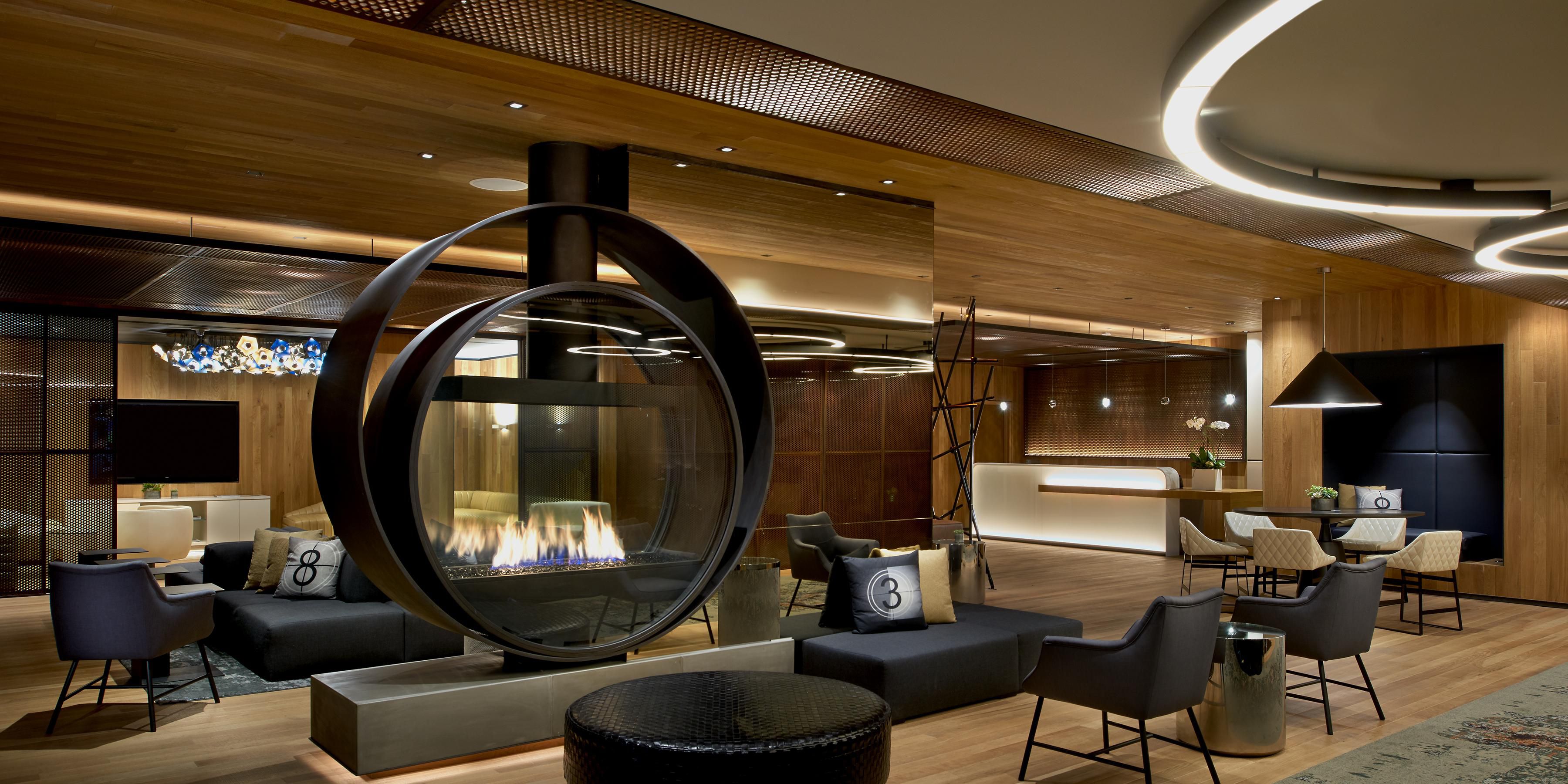 $hotelInfo.mediaDetails.welcomePhotos.primaryPhoto.caption}