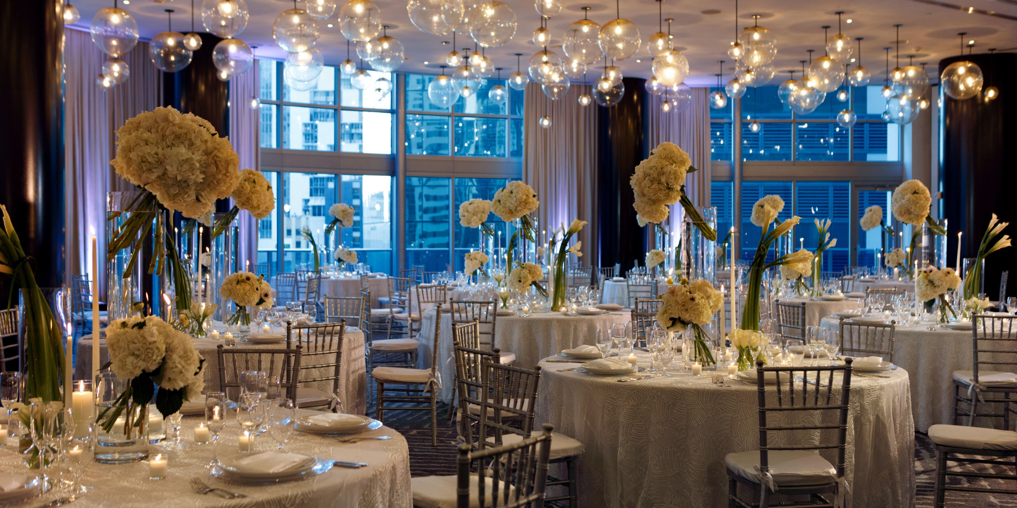 Live the luxe life on your wedding day with a complimentary bridal hotel suite, custom wedding menus and pampering at the on-site exhale mind body spa. We can host 300 for a sit-down meal or 400 for a cocktail reception. Unique venues include the spectacular 16th-floor pool terrace and the elegant, open-style Metropolis Ballroom.