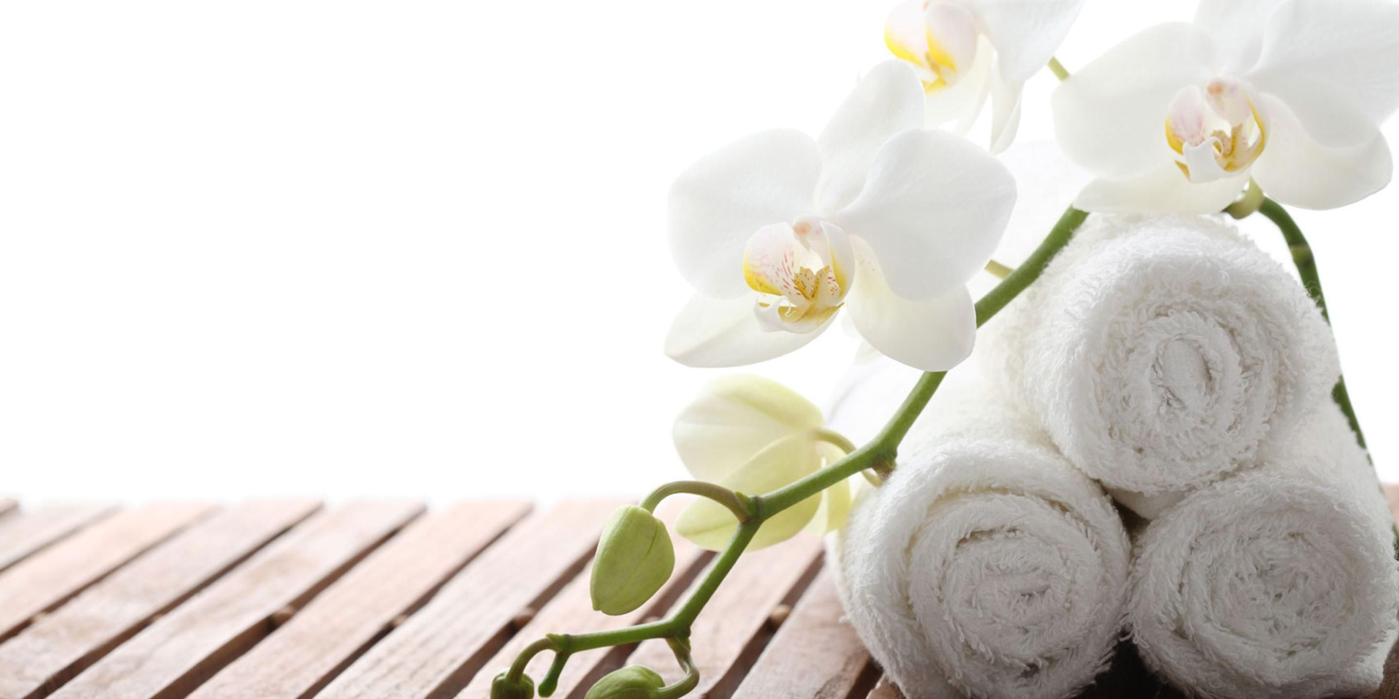 Whether you’ve just stepped off the plane or preparing to embark on your journey home, our Kimpton Hotel Palomar South Beach’s Resident Reiki (in partnership with K’Alma Spa) master is on call to cleanse you of bad travel juju with energy healing techniques that promote relaxation and reduces stress and anxiety through gentle touch.