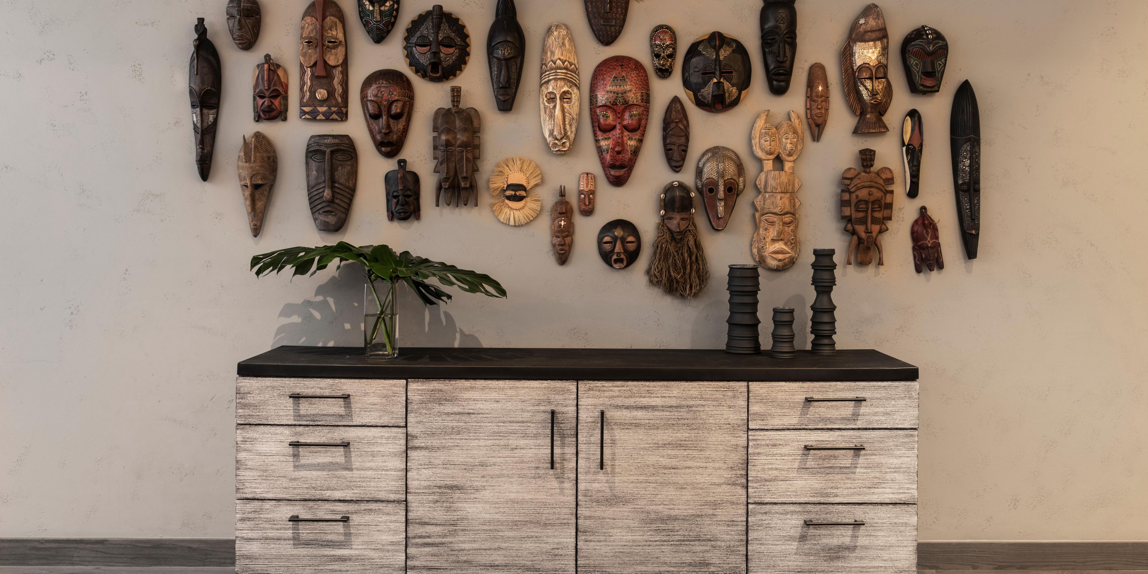 The hotel’s Art in Residence program transforms the ordinary into the extraordinary, making art appreciation an integral part of the guest experience.