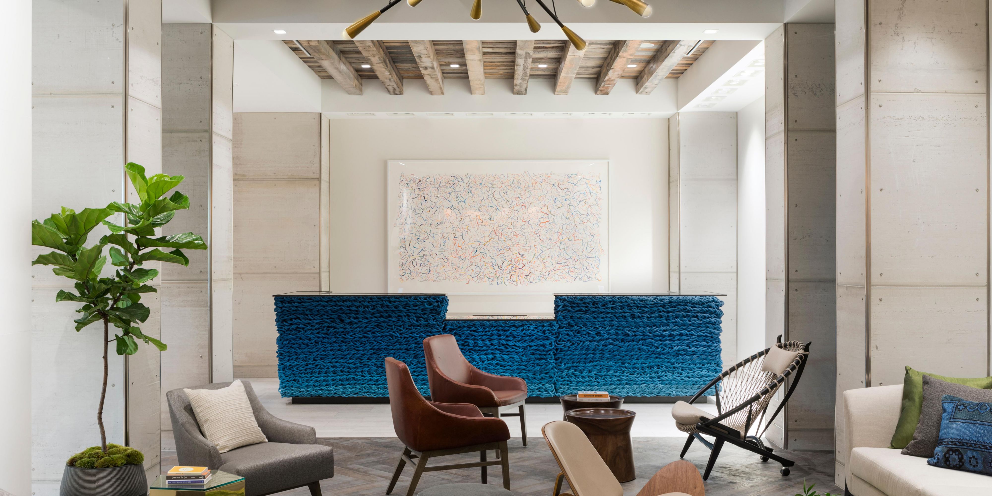 $hotelInfo.mediaDetails.welcomePhotos.primaryPhoto.caption}