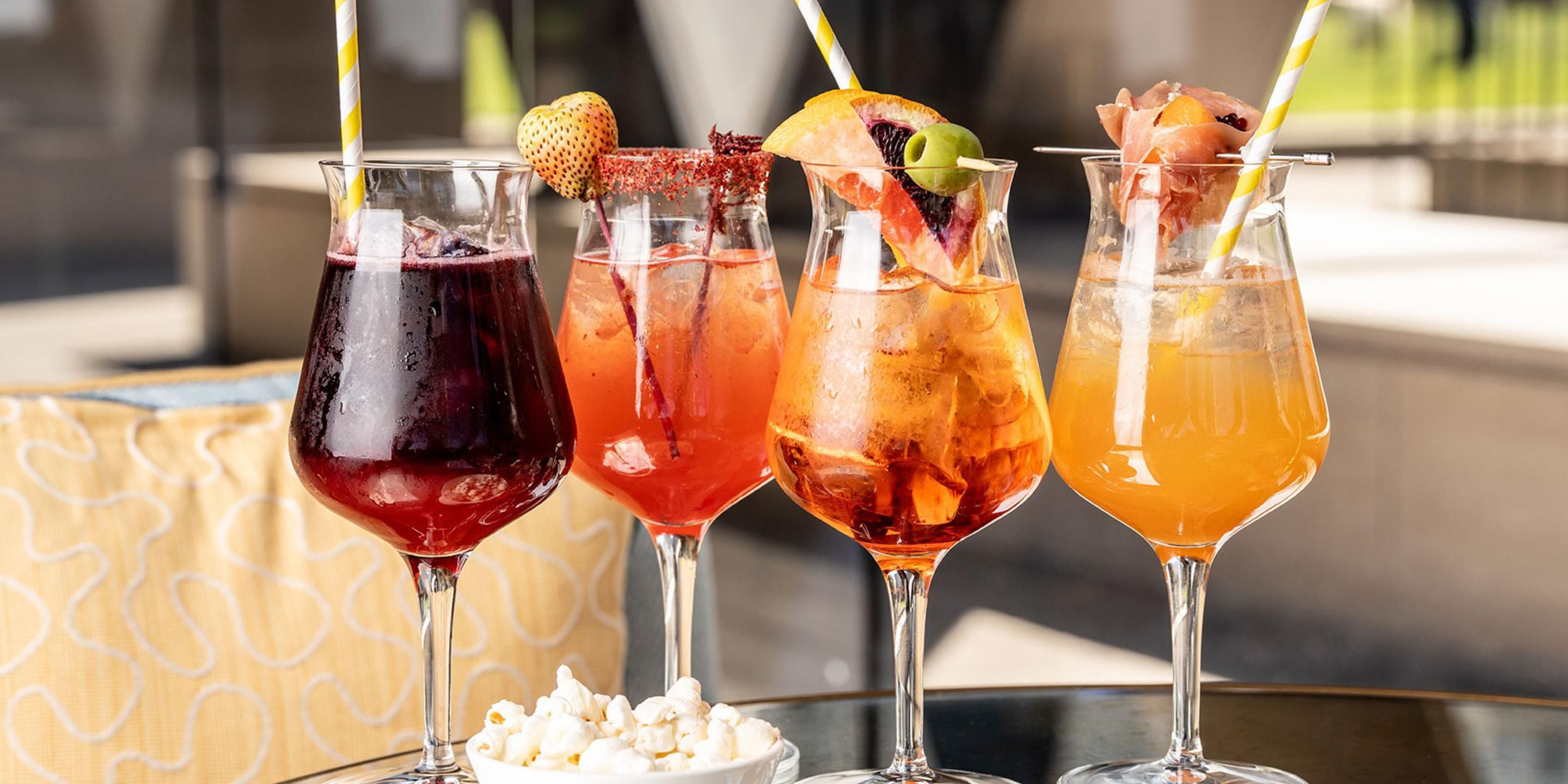 Inspired by the relaxed elegance of the Italian Riviera, Bar Sprezzatura, with its convivial atmosphere, signature spritzes and elevated cicchetti, is a rooftop destination all its own—one that brings the effervescence of Positano to Midtown Manhattan.