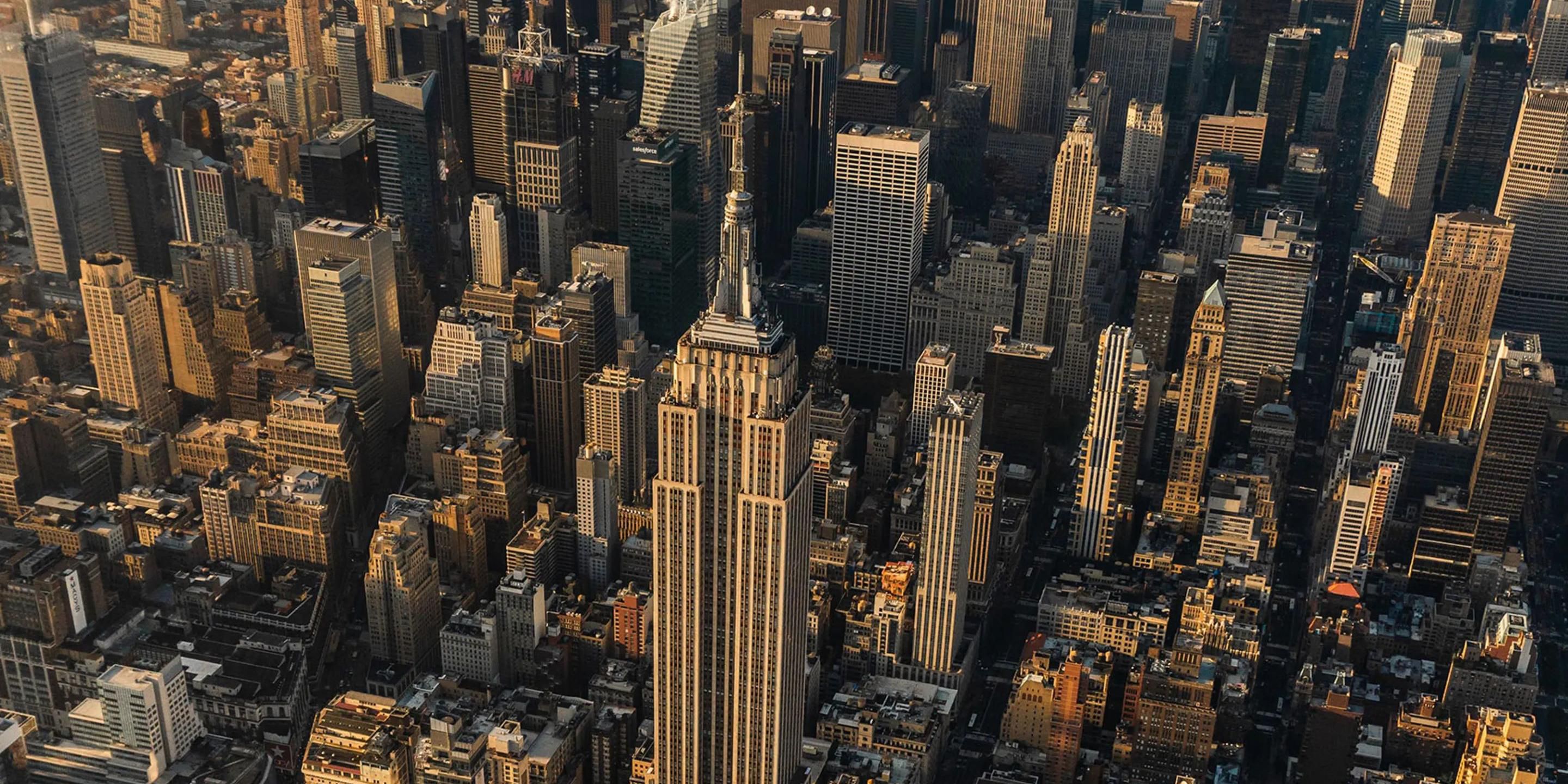 Located in the heart of Midtown, Kimpton Theta's within reach of just about everything in the city & its central location makes it easy to experience Manhattan & beyond. The Theater District, Central Park & Times Square are close neighbors. All major subway lines are also nearby, offering quick, reliable access to other iconic city destinations.