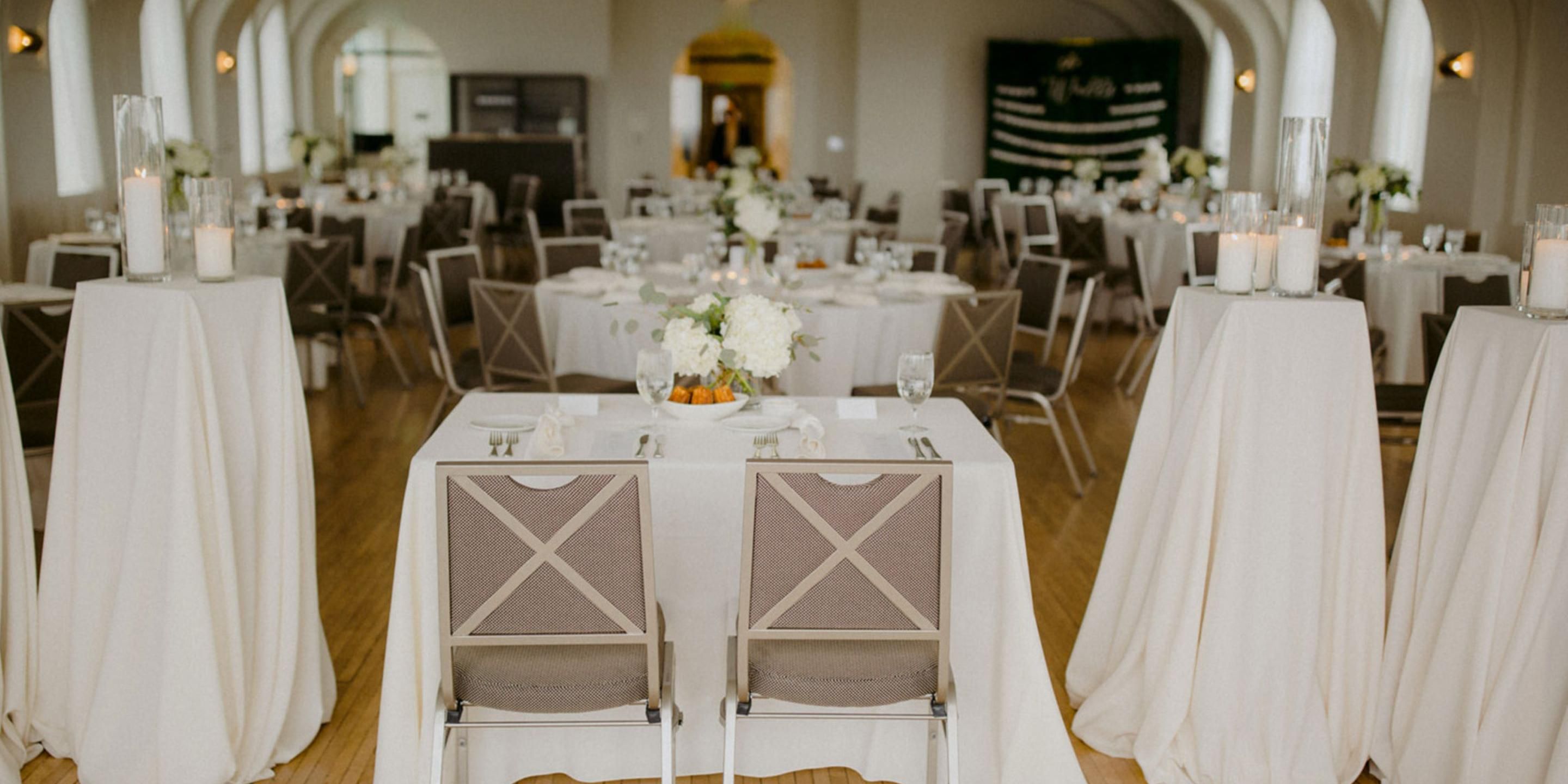 At the Kimpton Cottonwood Hotel, our wedding venues make way for your visions, whether intimate or extravagant. With our customized culinary experiences and rich, beautiful backdrops, you’ll love every moment – and your guests will never forget your special day.