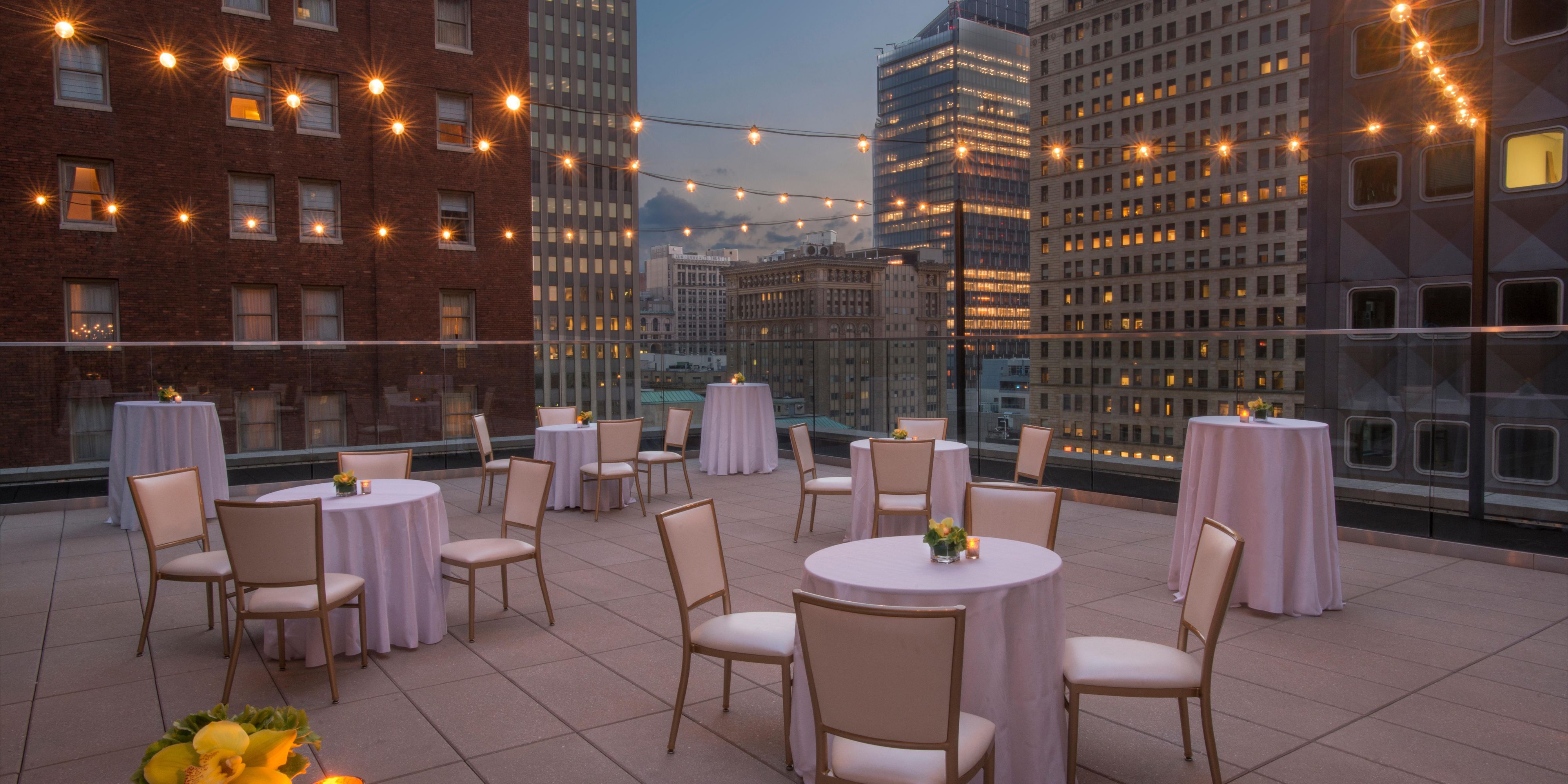 Elegant Pittsburgh Rooftop To Enjoy a Meal or Host an Event