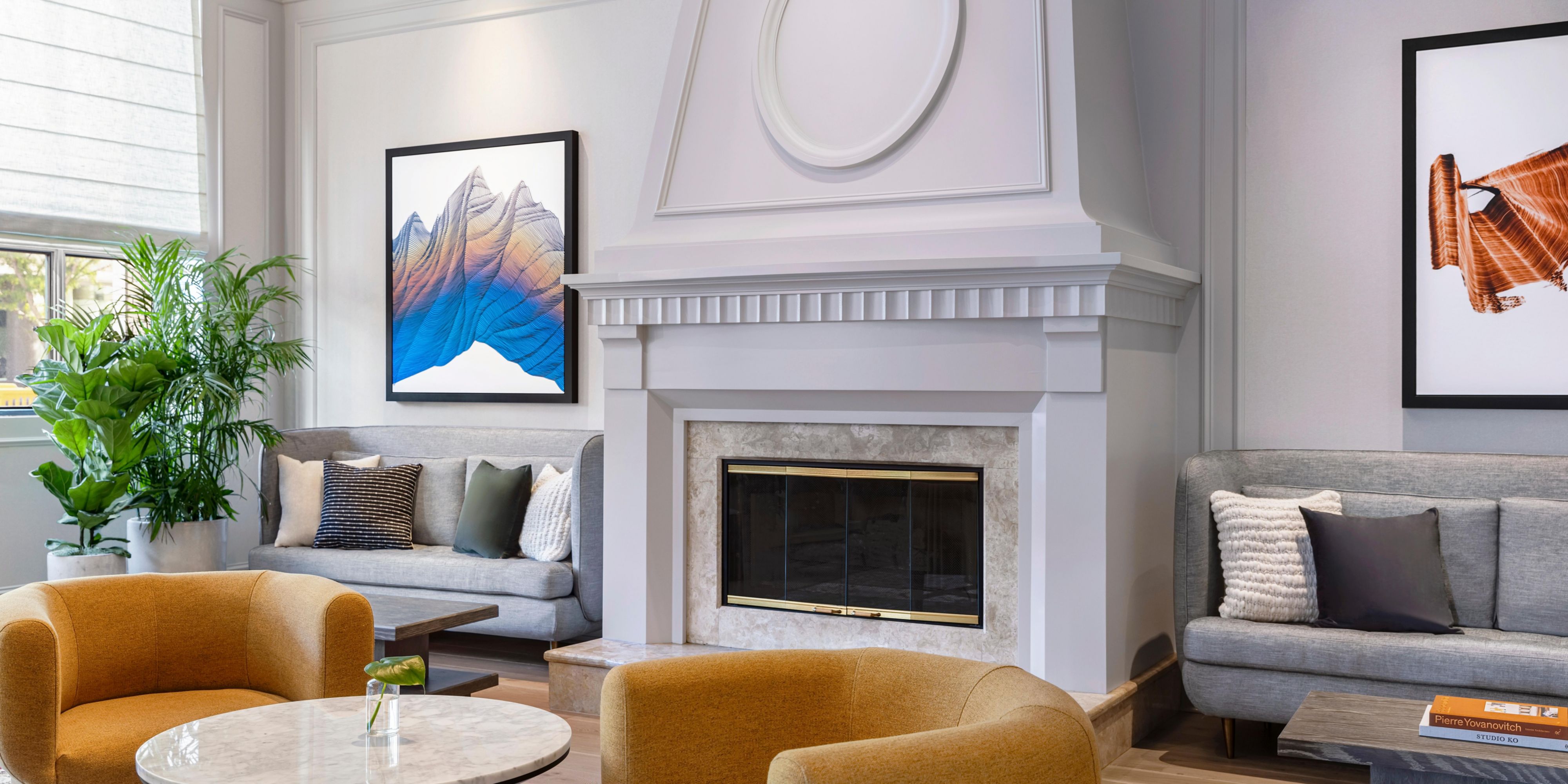 $hotelInfo.mediaDetails.welcomePhotos.primaryPhoto.caption}