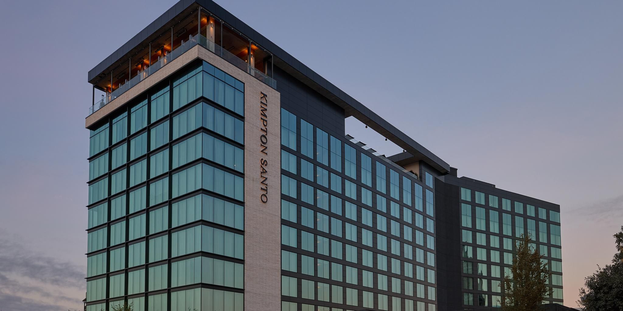 $hotelInfo.mediaDetails.welcomePhotos.primaryPhoto.caption}