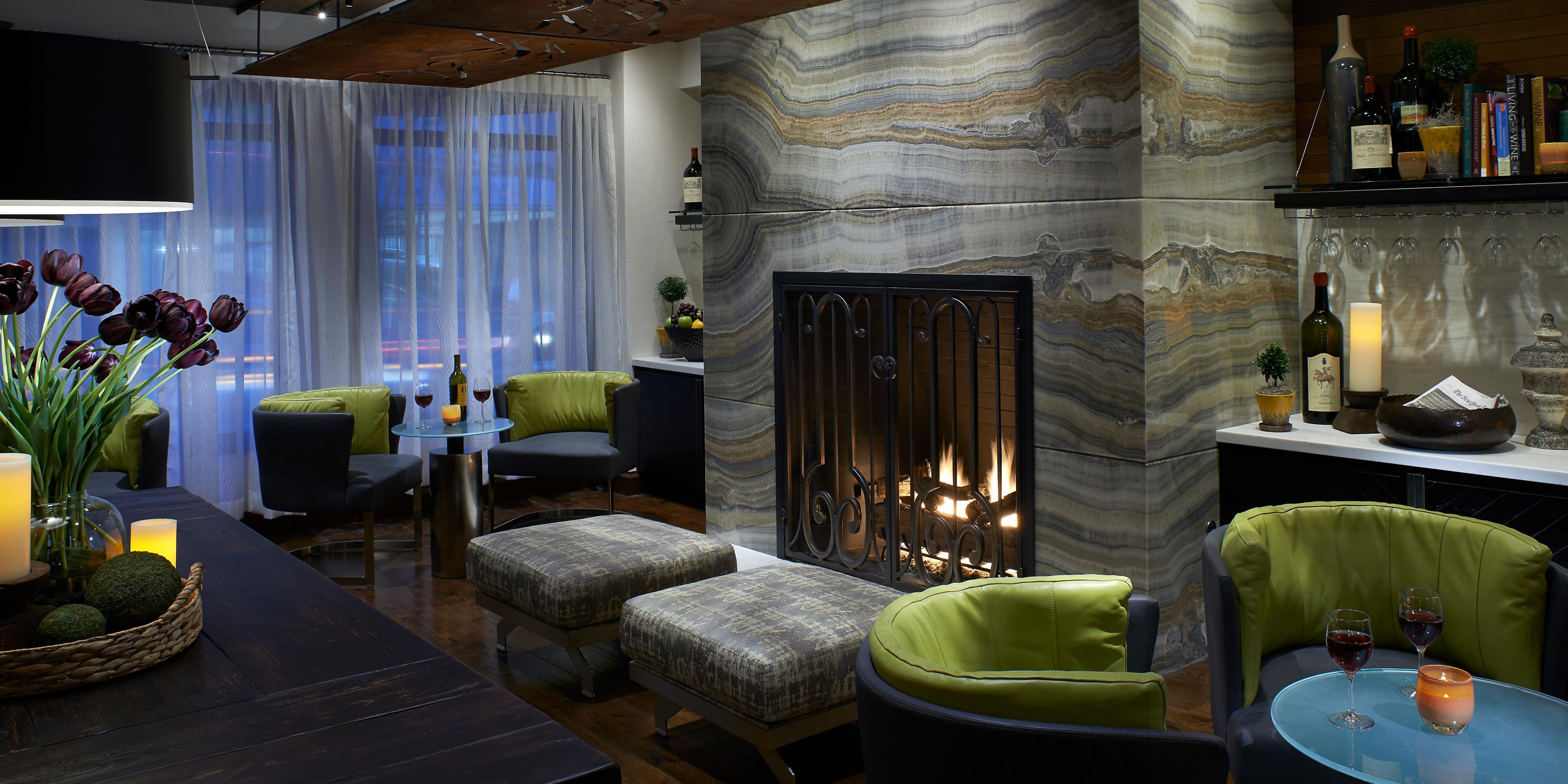 $hotelInfo.mediaDetails.welcomePhotos.primaryPhoto.caption}