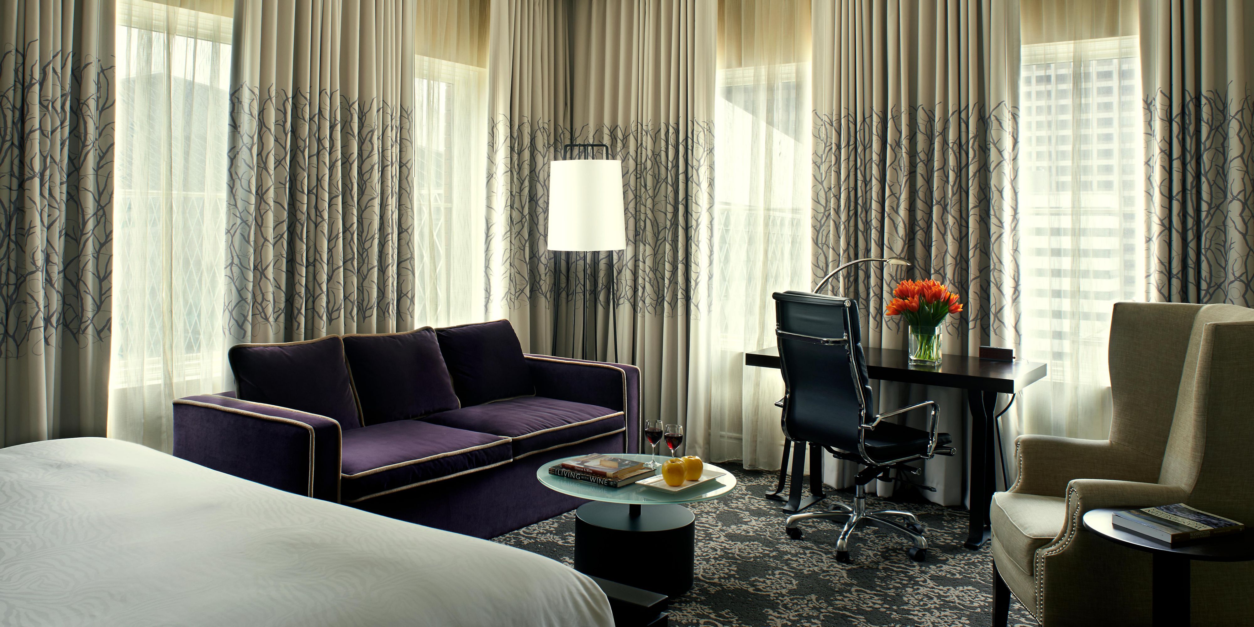 Our chic, city-view King Reserve Rooms offer 400 square feet of space to get down to business. The in-room coffee makers deliver Seattle’s finest buzz while the work station with wireless printer keeps your business trip on track. When work gives way to play, you’ll find the stocked minibar.